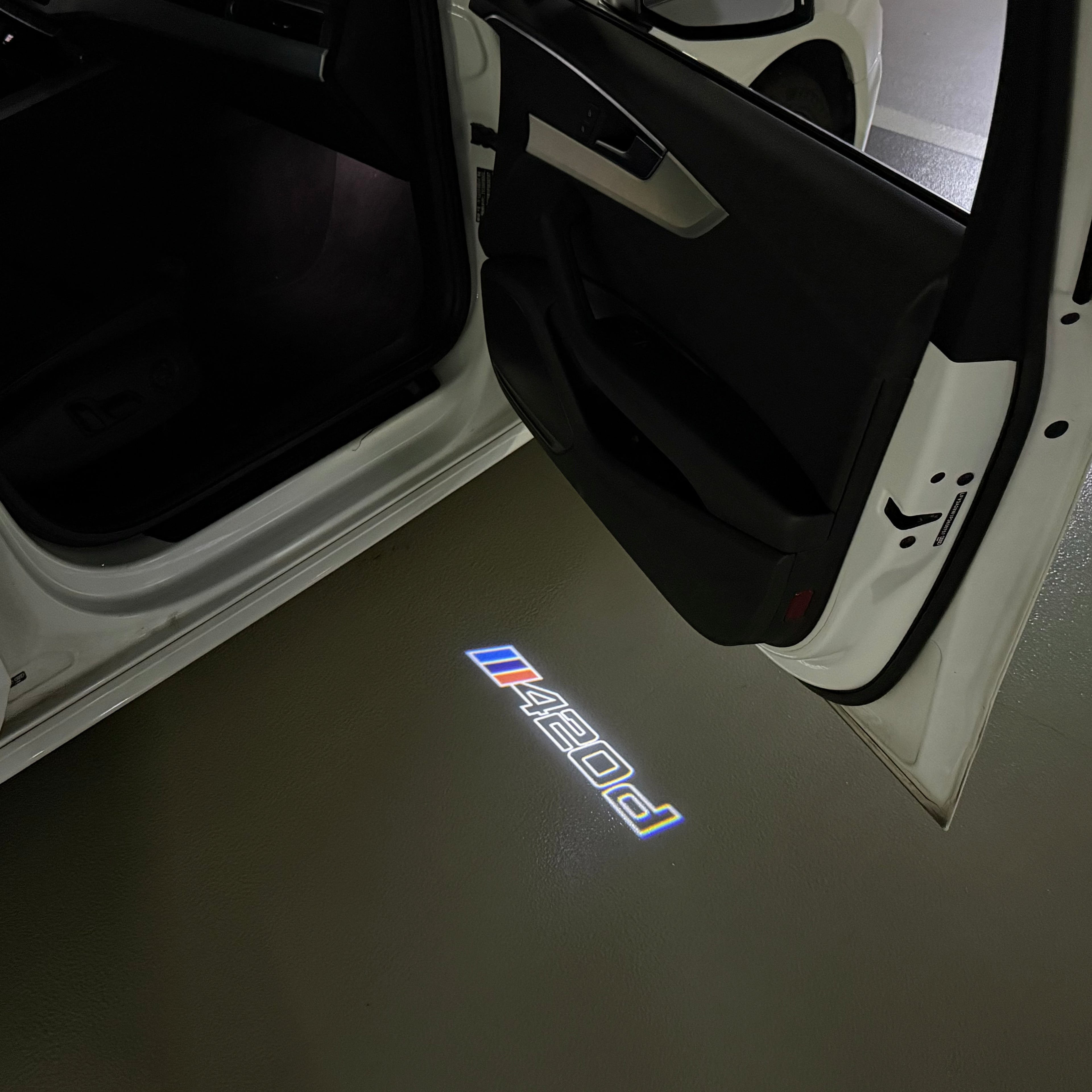 BMW M3 LOGO PROJECTOT LIGHTS Nr.24 (Menge 1 = 1 Sets/2 Türleuchten)