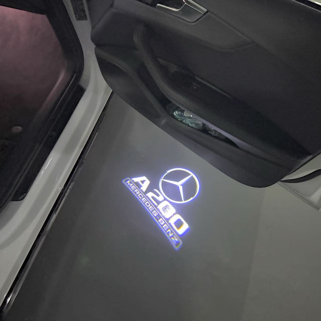 MERCEDES BENZ LOGO PROJECTOT LIGHTS Nr.03 (cantidad 1 = 1 juego/2 luces de puerta)