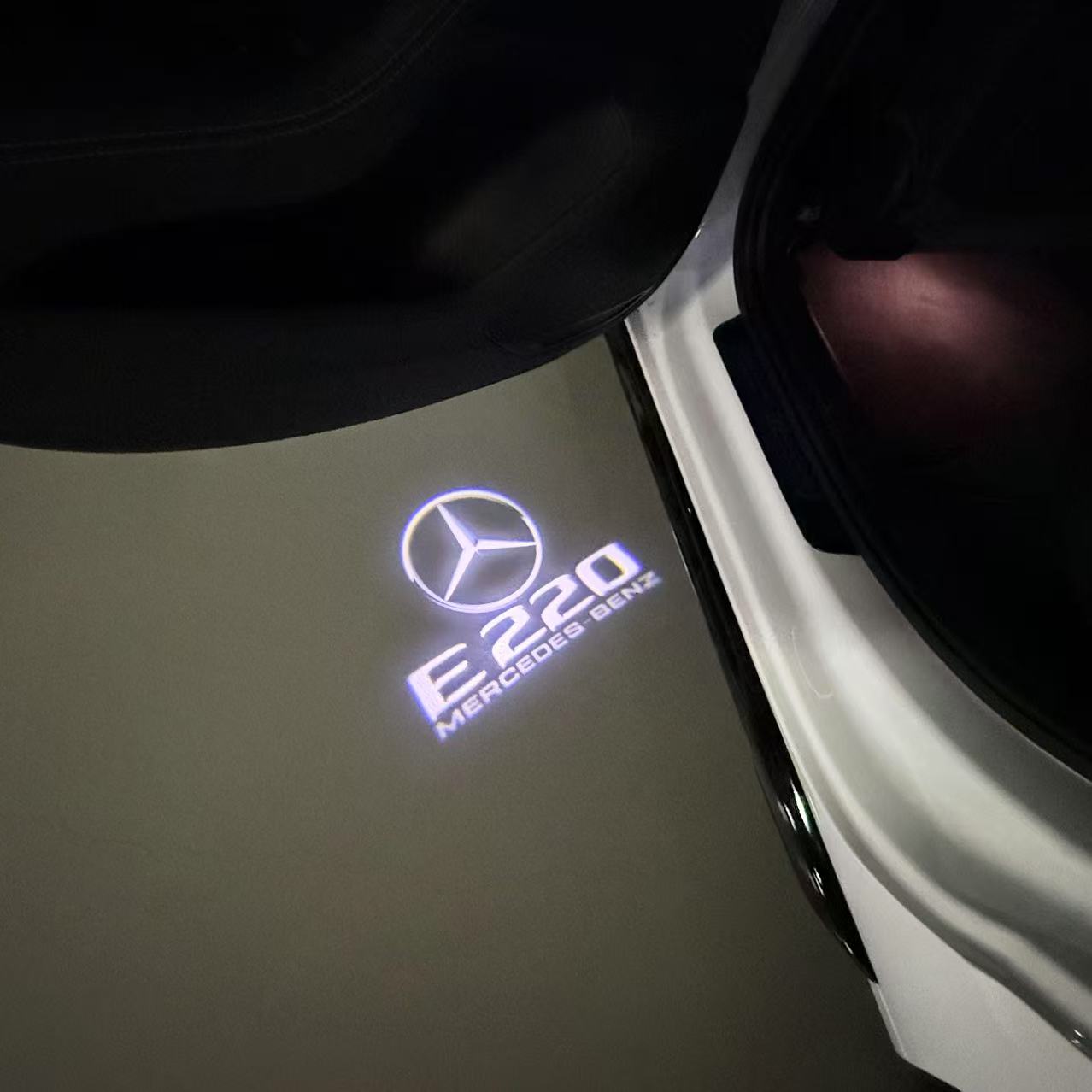 MERCEDES BENZ LOGO PROJECTOT LIGHTS Nr.03 (cantidad 1 = 1 juego/2 luces de puerta)