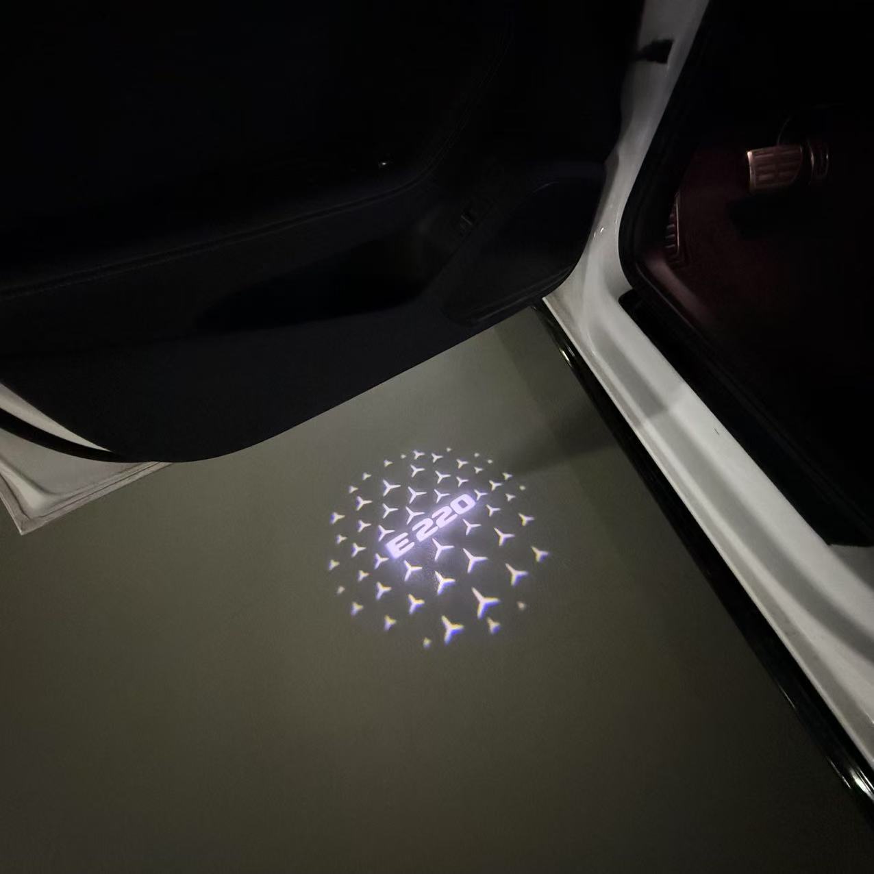 MERCEDES BENZ LOGO PROJECTOT LIGHTS Nr.03 (cantidad 1 = 1 juego/2 luces de puerta)