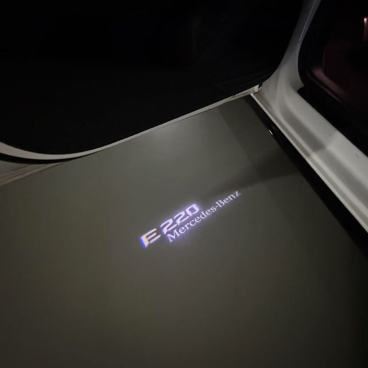 MERCEDES BENZ LOGO PROJECTOT LIGHTS Nr.03 (cantidad 1 = 1 juego/2 luces de puerta)