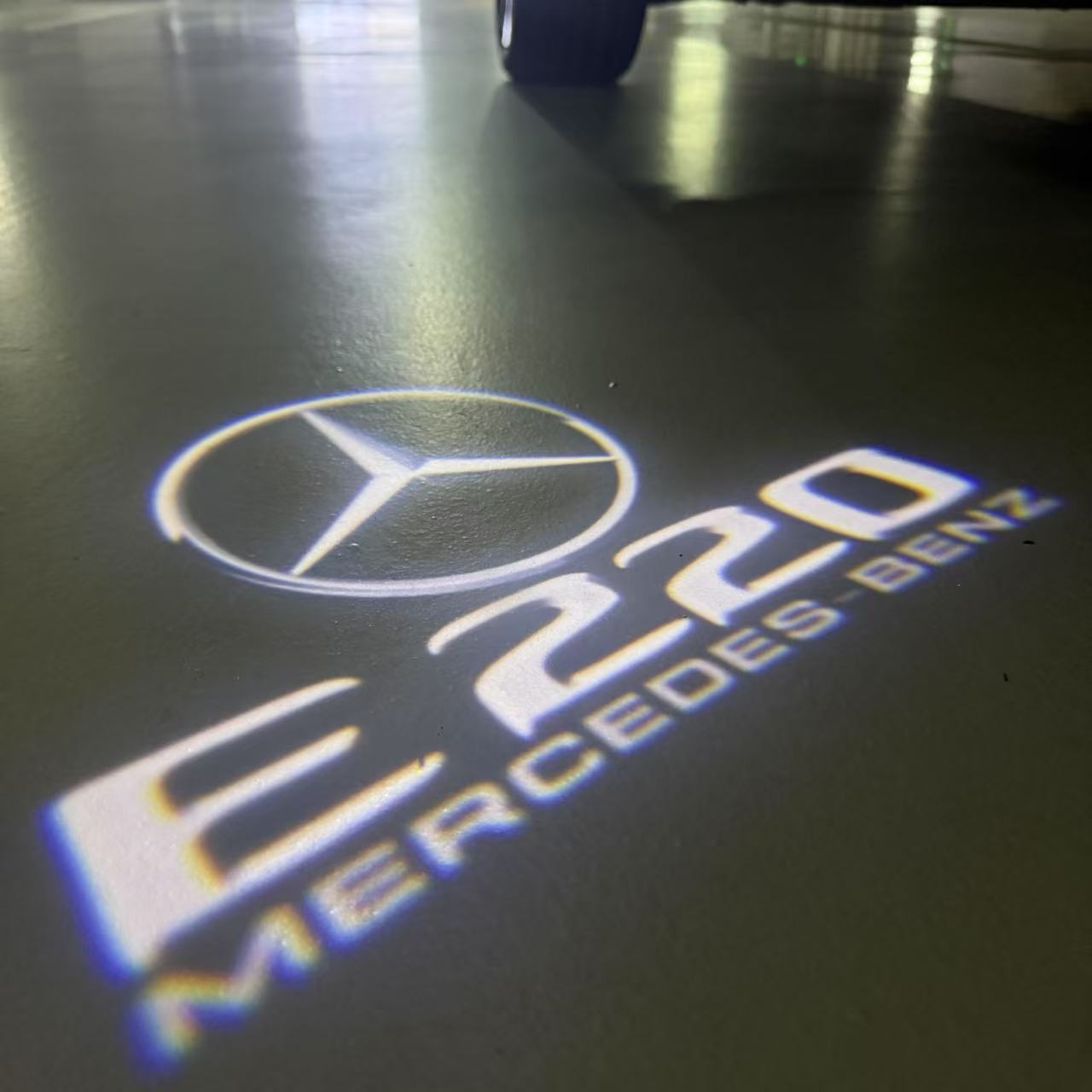 MERCEDES BENZ LOGO PROJECTOT LIGHTS Nr.03 (cantidad 1 = 1 juego/2 luces de puerta)