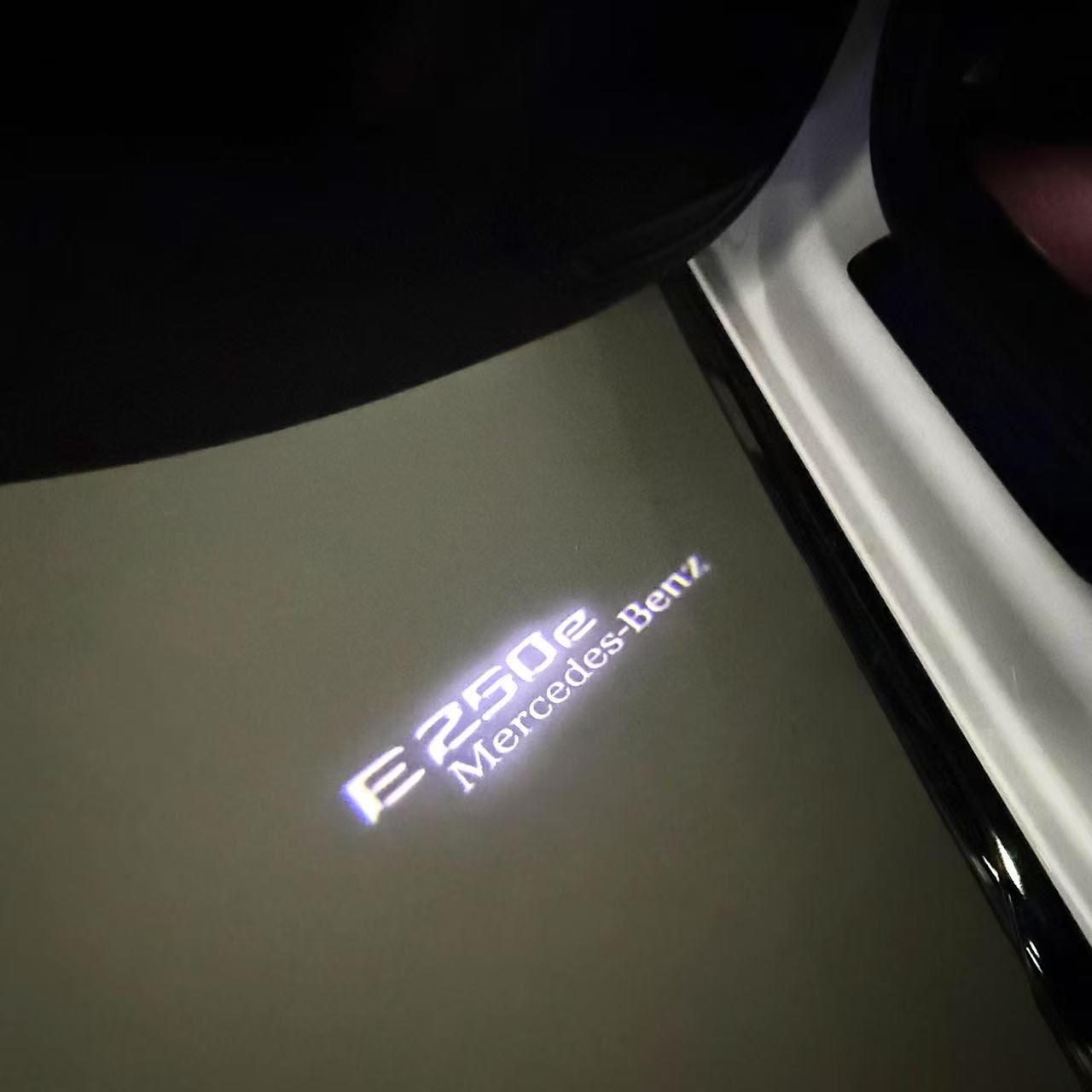 MERCEDES BENZ LOGO PROJECTOT LIGHTS Nr.03 (cantidad 1 = 1 juego/2 luces de puerta)