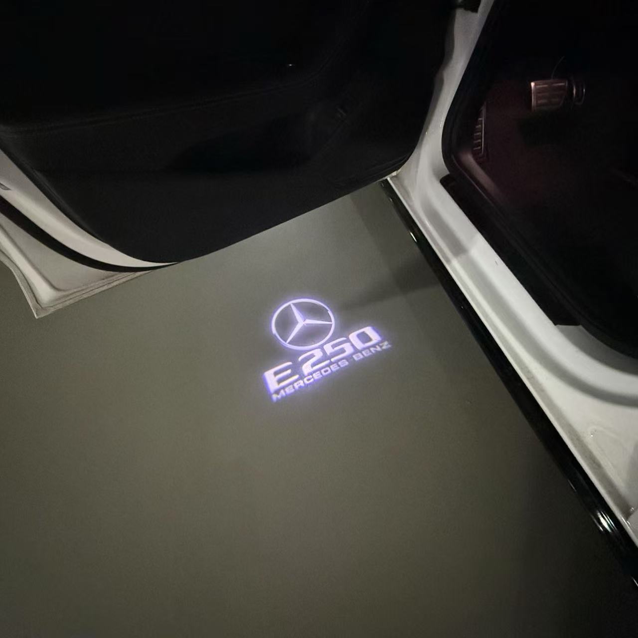 MERCEDES BENZ LOGO PROJECTOT LIGHTS Nr.03 (cantidad 1 = 1 juego/2 luces de puerta)