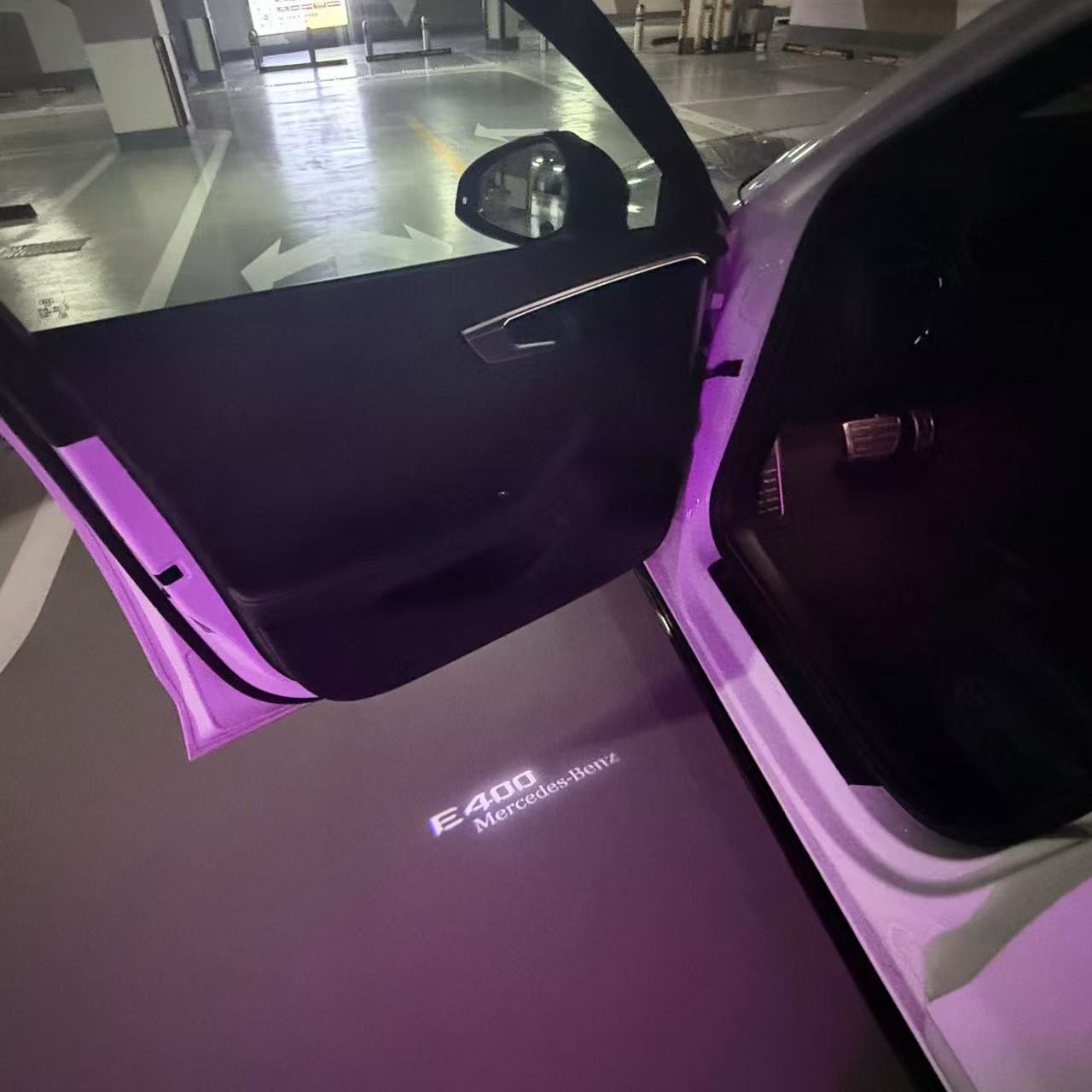 Feu de signalisation Mercedes - Benz No 03 (qty 1 = 1 ensemble / 2 feux de porte)