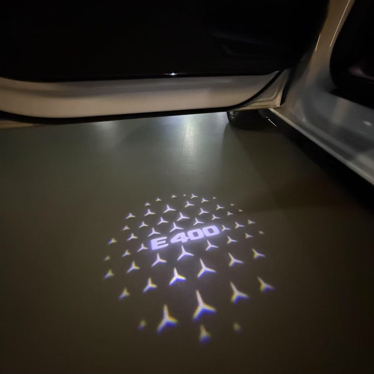 Feu de signalisation Mercedes - Benz No 03 (qty 1 = 1 ensemble / 2 feux de porte)