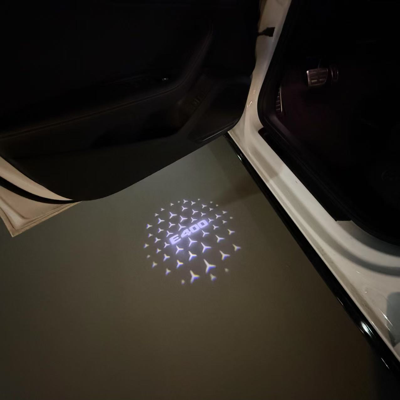 Feu de signalisation Mercedes - Benz No 03 (qty 1 = 1 ensemble / 2 feux de porte)