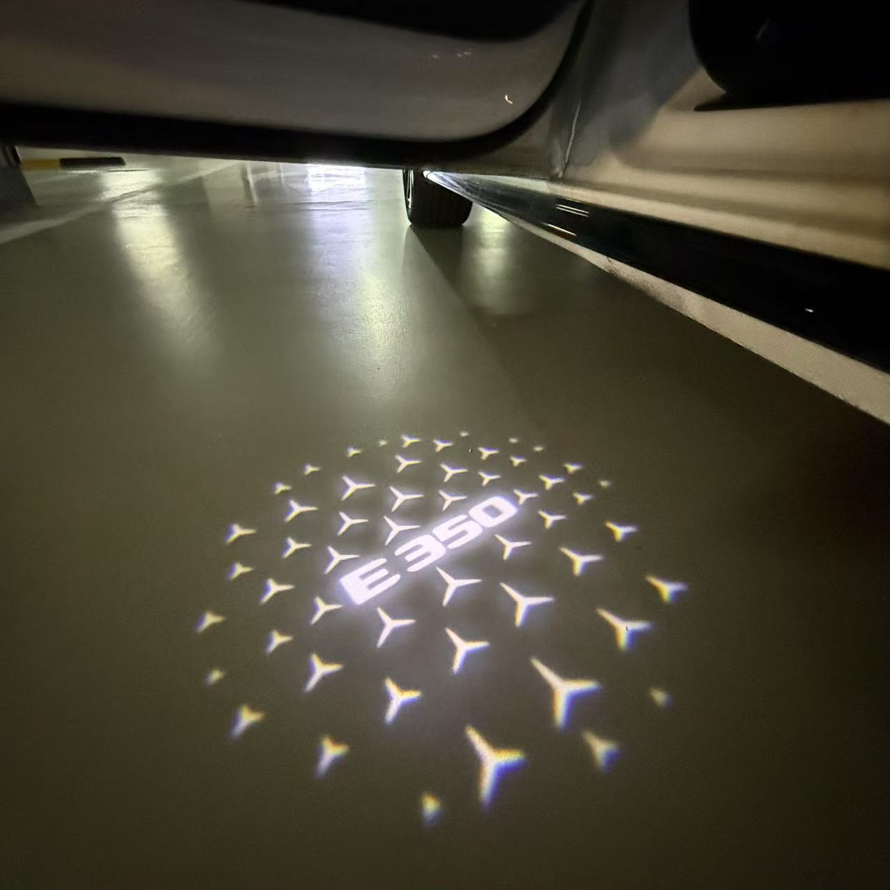 Feu de signalisation Mercedes - Benz No 03 (qty 1 = 1 ensemble / 2 feux de porte)