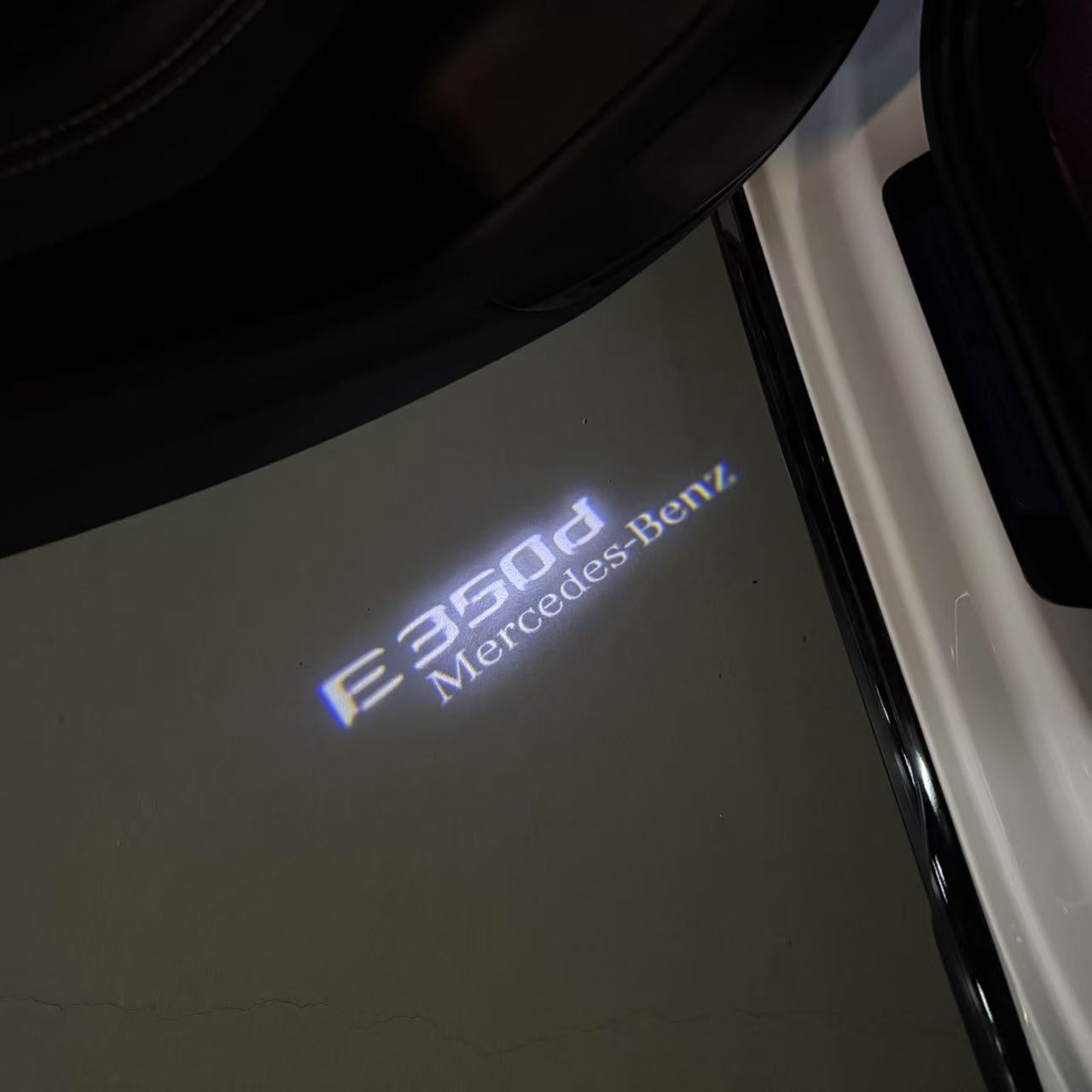 MERCEDES BENZ LOGO PROJECTOT LIGHTS Nr.03 (cantidad 1 = 1 juego/2 luces de puerta)