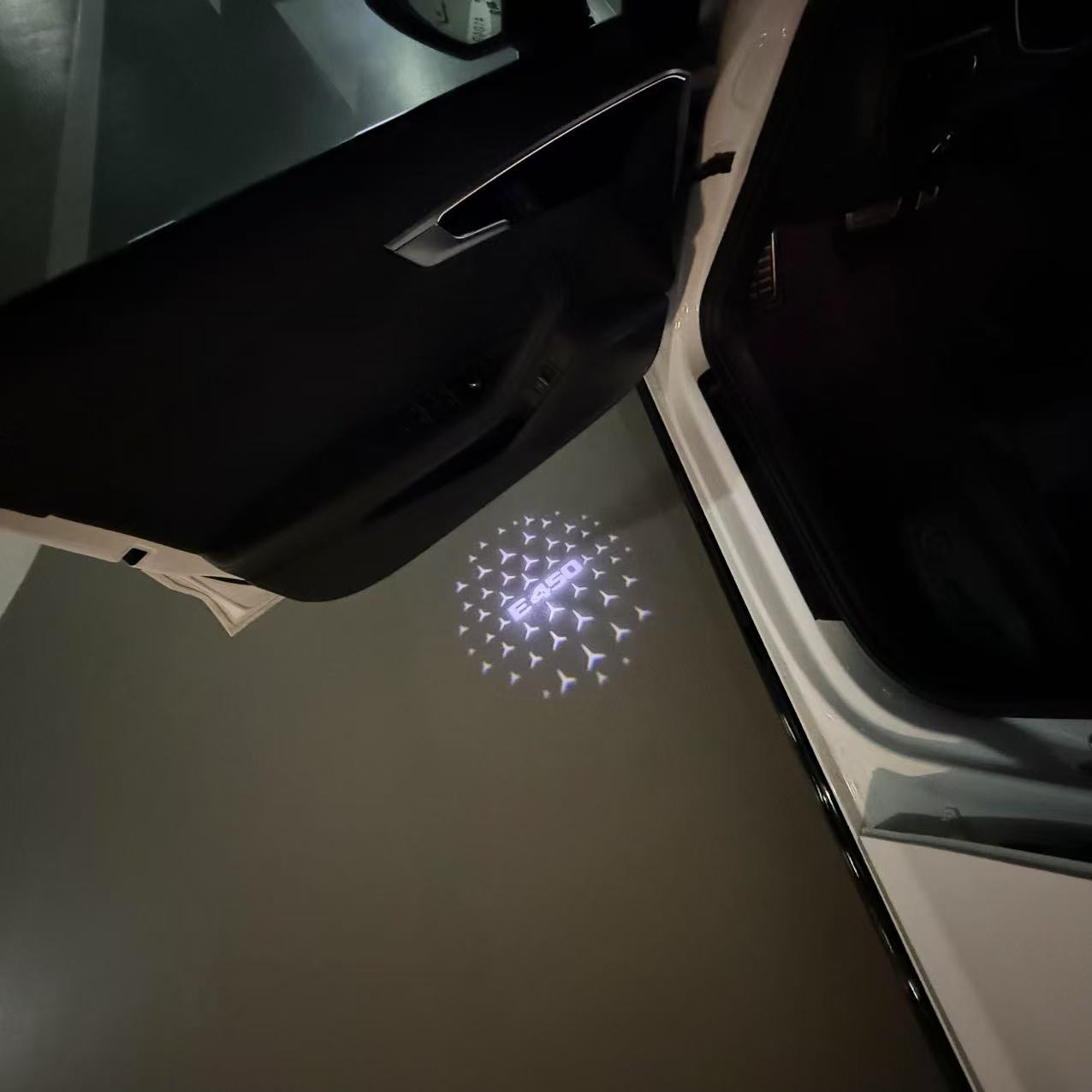 Feu de signalisation Mercedes - Benz No 03 (qty 1 = 1 ensemble / 2 feux de porte)