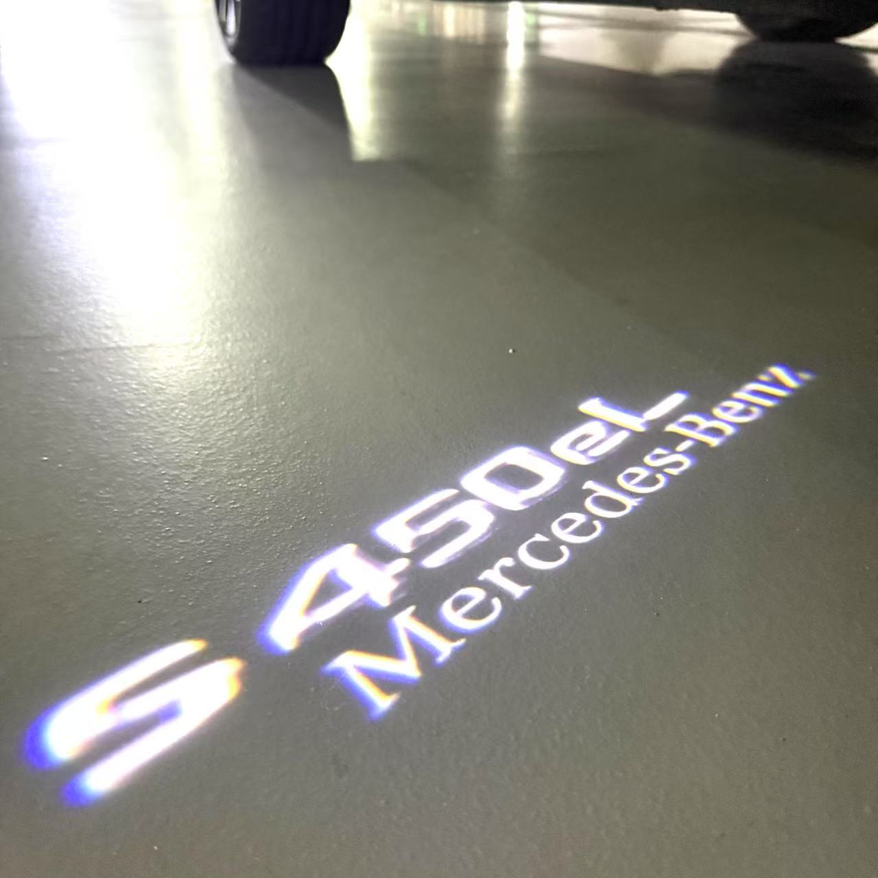 Feu de signalisation Mercedes - Benz No 03 (qty 1 = 1 ensemble / 2 feux de porte)