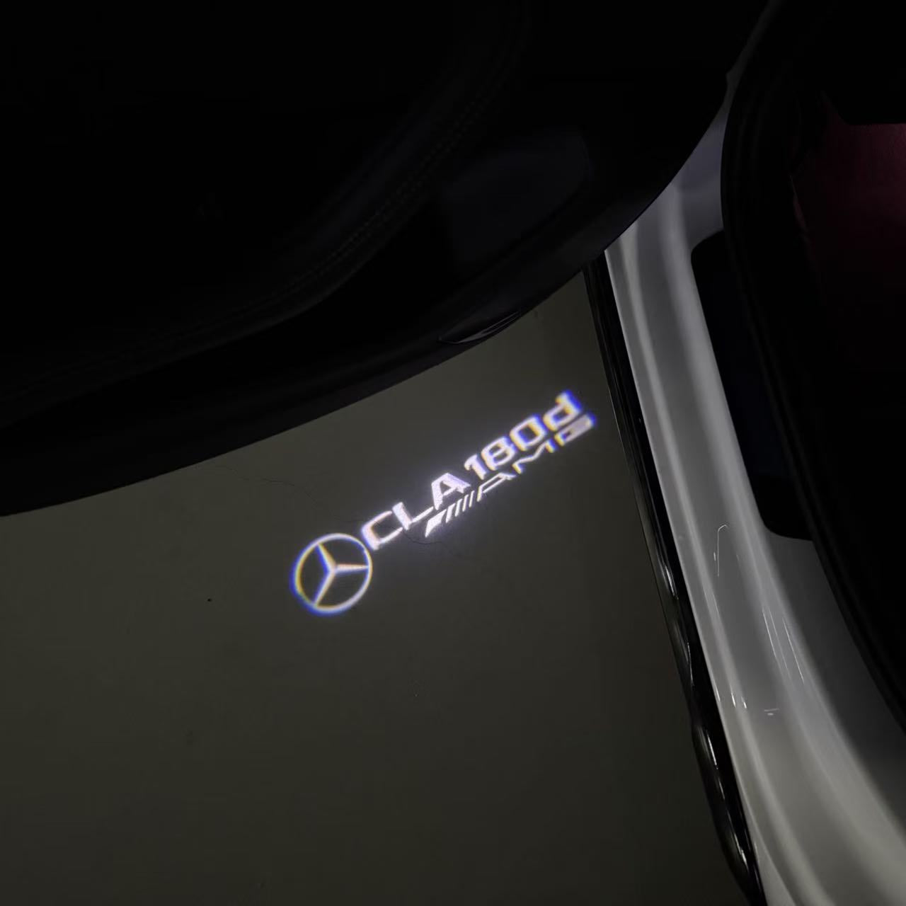 Feu de signalisation Mercedes - Benz No 03 (qty 1 = 1 ensemble / 2 feux de porte)