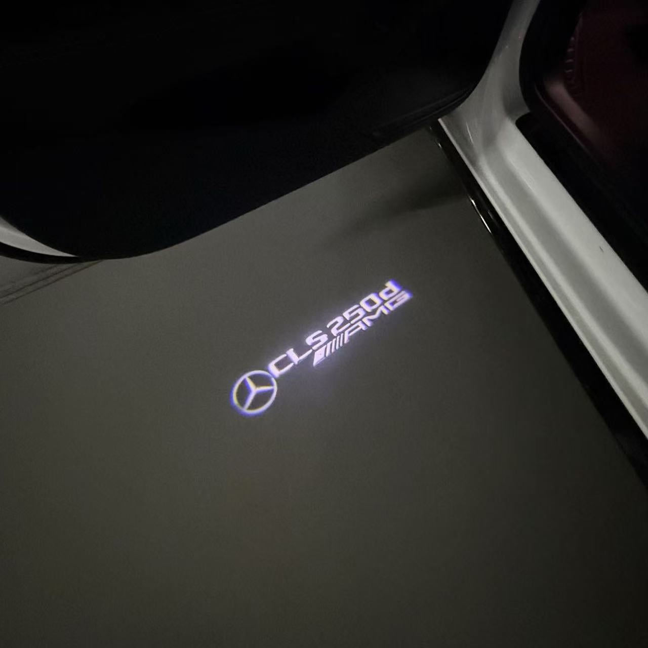 MERCEDES BENZ LOGO PROJECTOT LIGHTS Nr.03 (Menge 1 = 1 Sätze/2 Türleuchten)