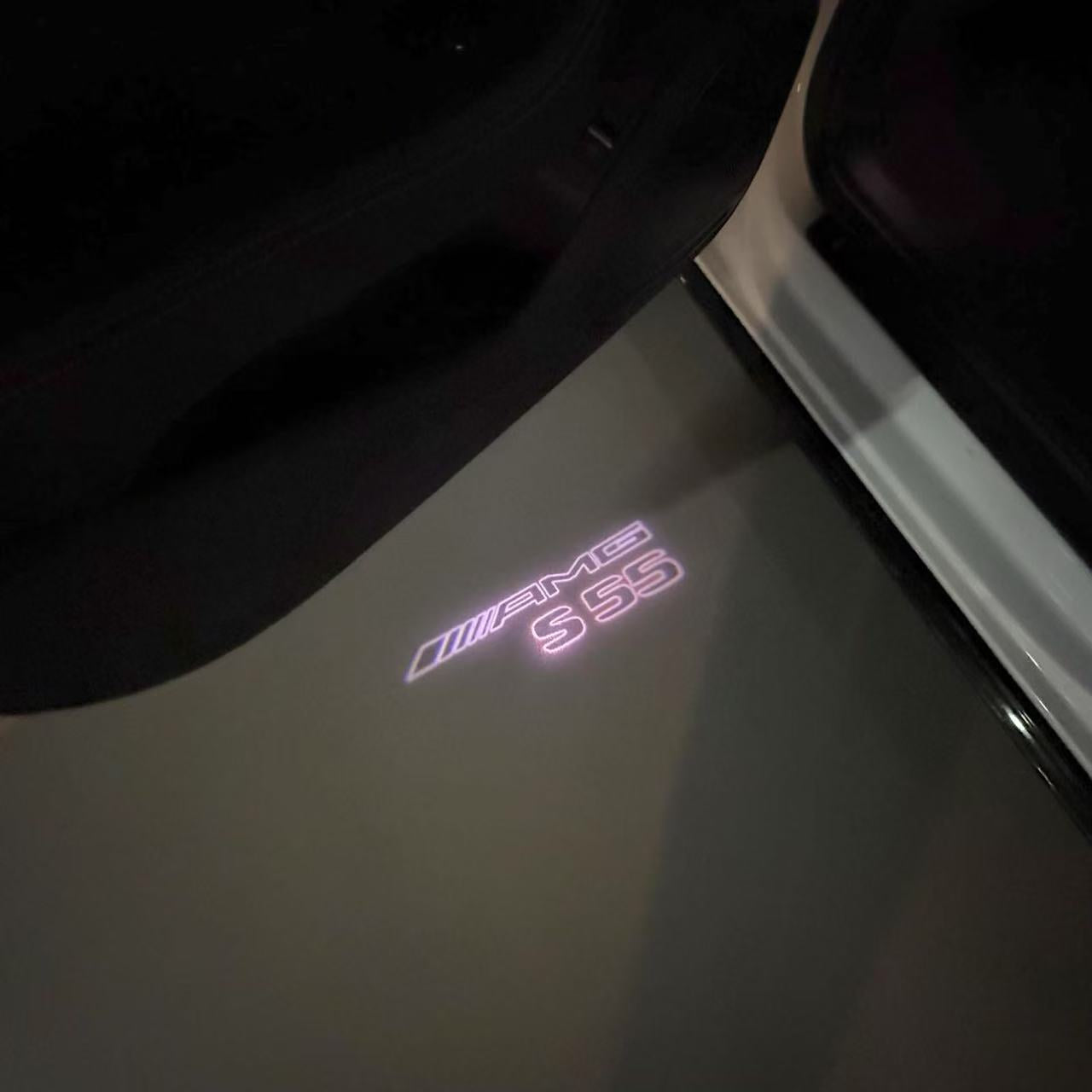 Feu de signalisation Mercedes - Benz No 03 (qty 1 = 1 ensemble / 2 feux de porte)