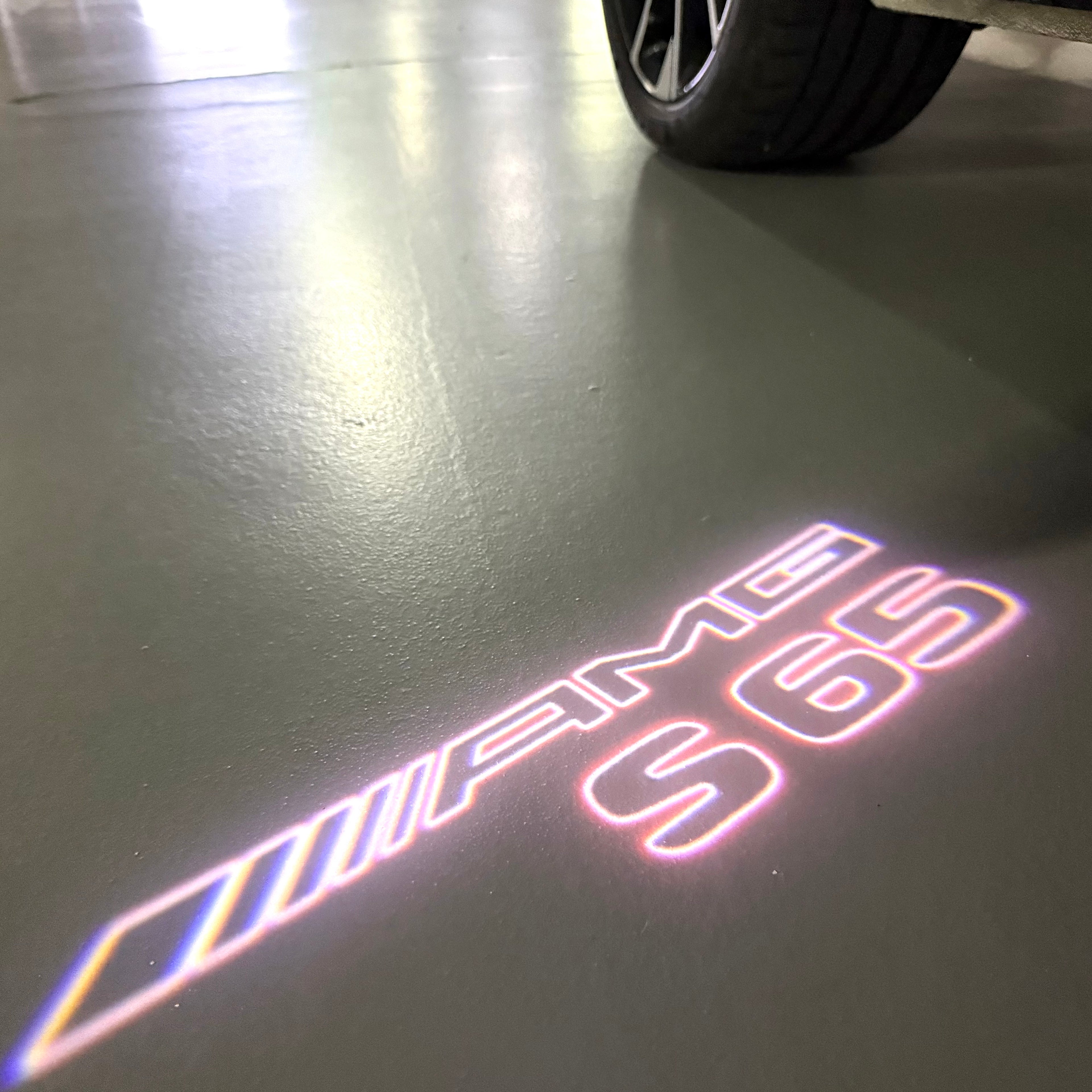 Feu de signalisation Mercedes - Benz No 03 (qty 1 = 1 ensemble / 2 feux de porte)