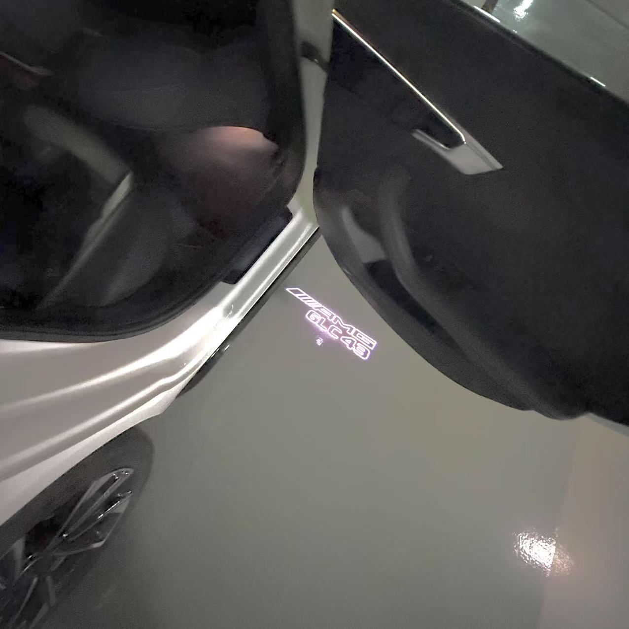 Feu de signalisation Mercedes - Benz No 03 (qty 1 = 1 ensemble / 2 feux de porte)