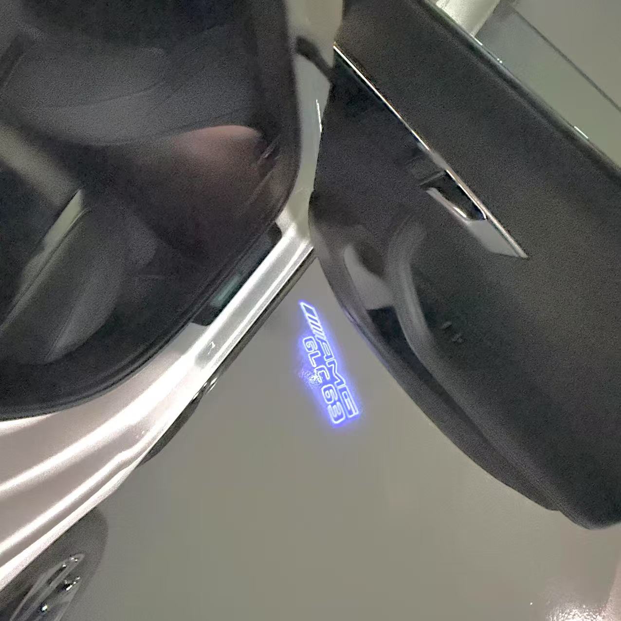 Feu de signalisation Mercedes - Benz No 03 (qty 1 = 1 ensemble / 2 feux de porte)