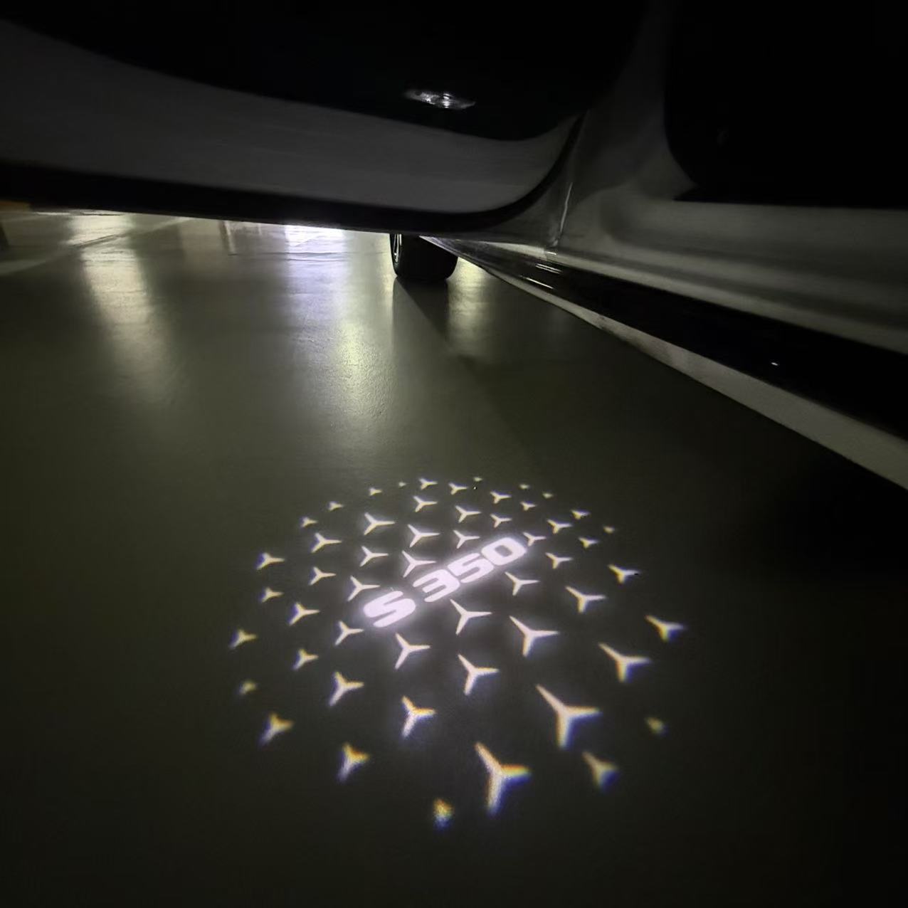 Feu de signalisation Mercedes - Benz No 03 (qty 1 = 1 ensemble / 2 feux de porte)