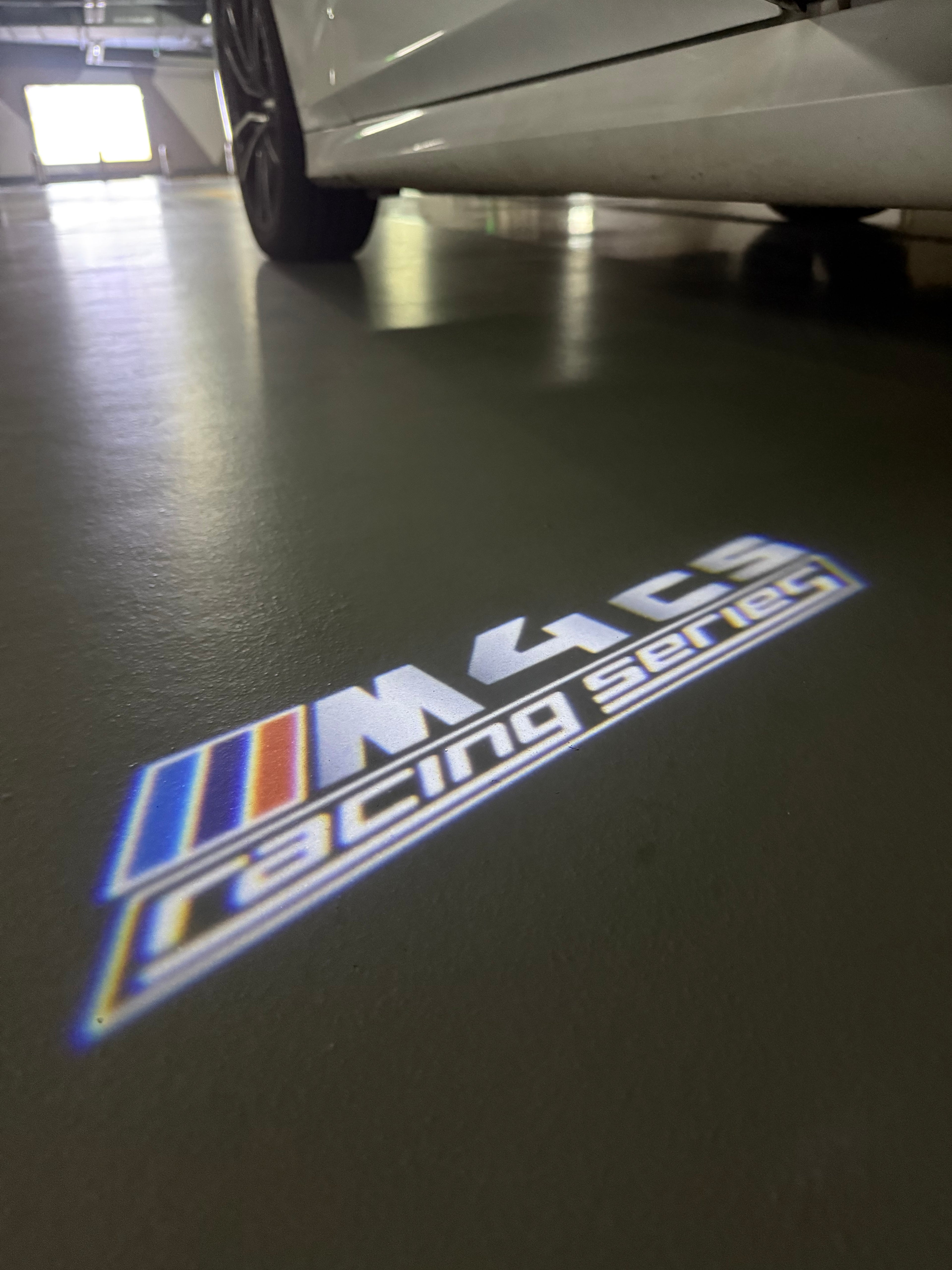 BMW M3 LOGO PROJECTOT LIGHTS Nr.24 (Menge 1 = 1 Sets/2 Türleuchten)