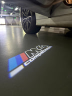 BMW M3 LOGO PROJECTOT LIGHTS Nr.24 (Menge 1 = 1 Sets/2 Türleuchten)