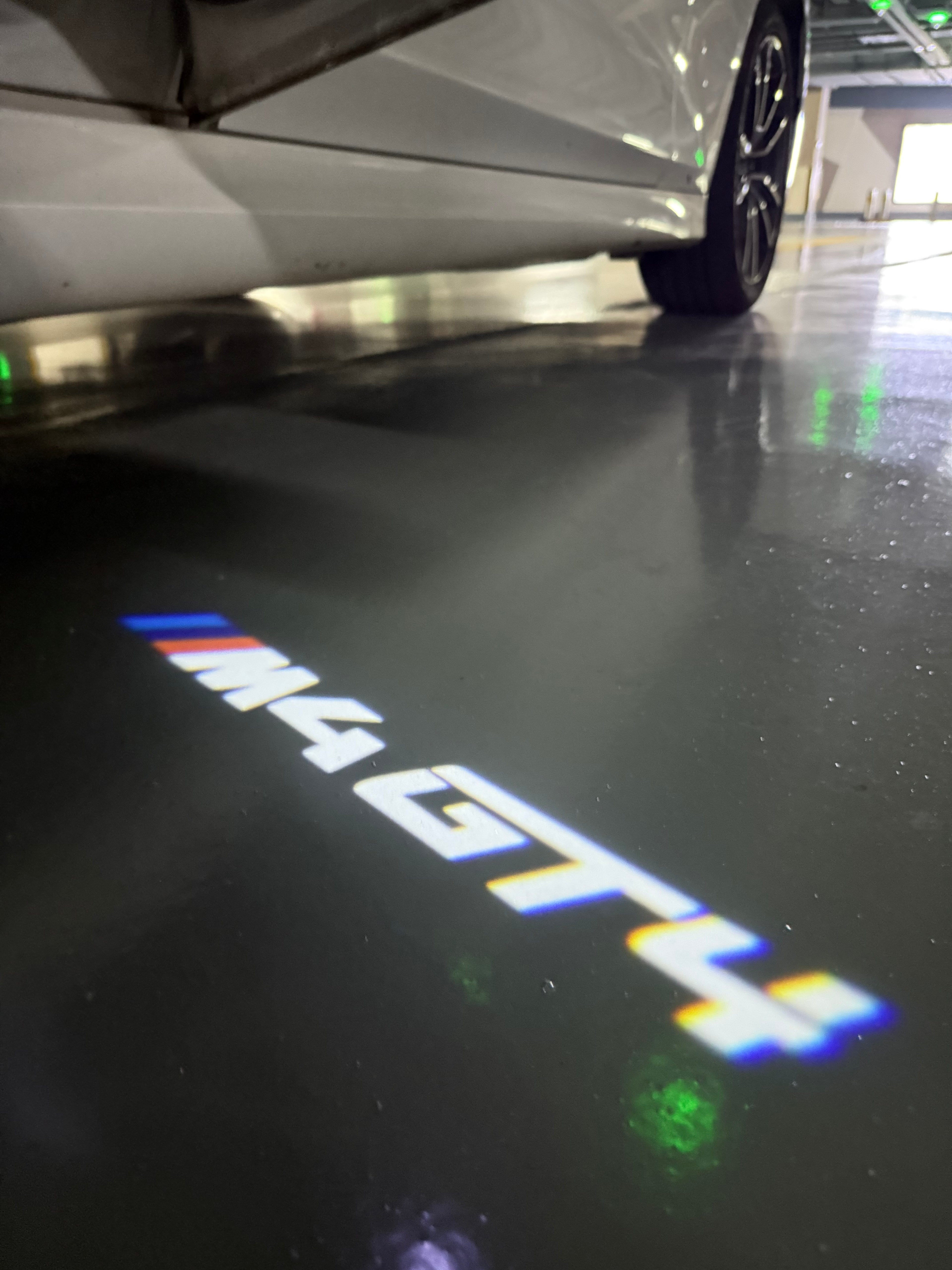 BMW M3 LOGO PROJECTOT LIGHTS Nr.24 (Menge 1 = 1 Sets/2 Türleuchten)