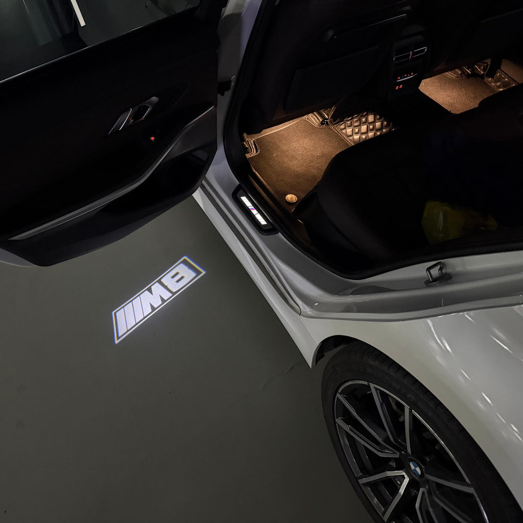 BMW M3 LOGO PROJECTOT LIGHTS Nr.24 (Menge 1 = 1 Sets/2 Türleuchten)