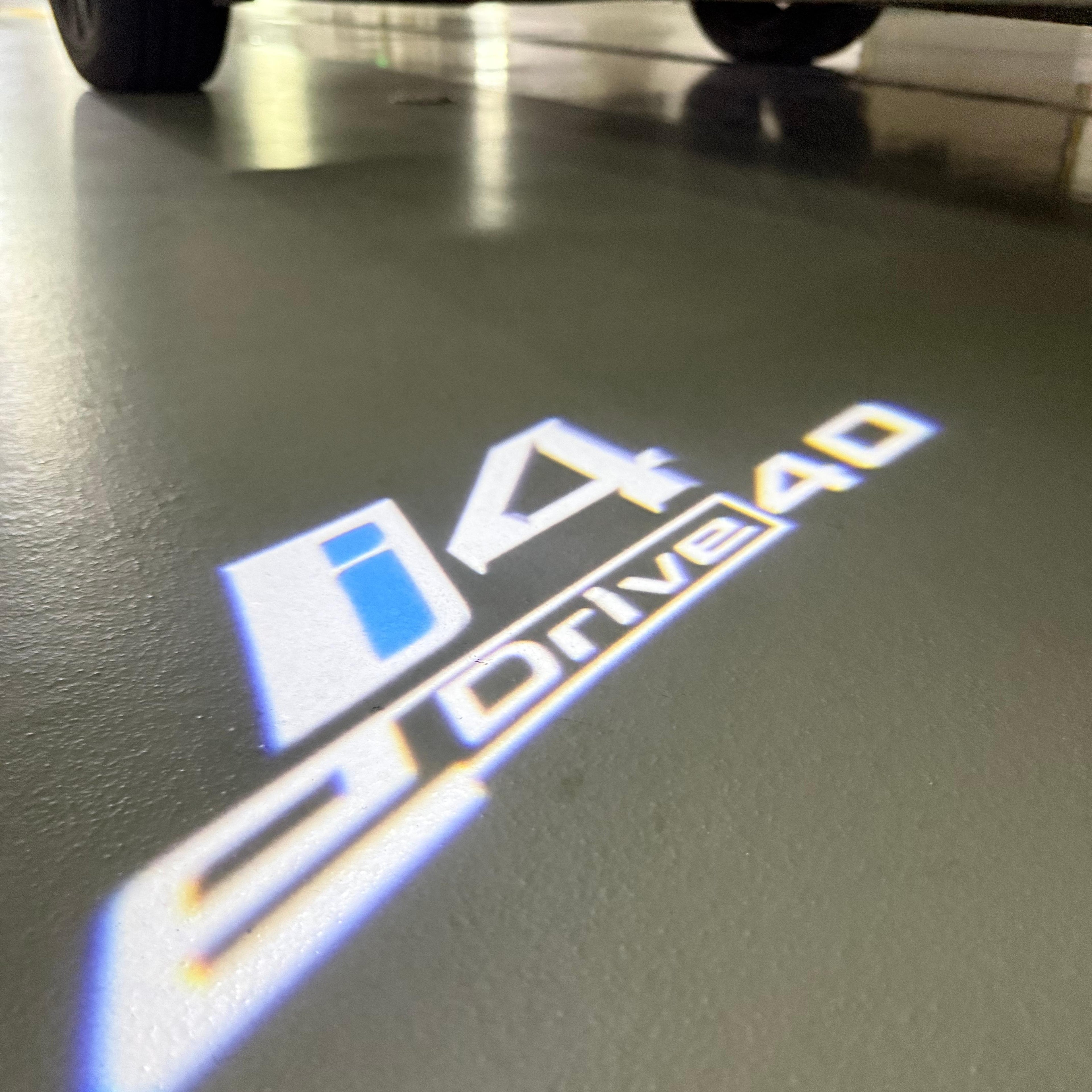 BMW M3 LOGO PROJECTOT LIGHTS Nr.24 (quantità 1 = 1 set/2 luci porta)