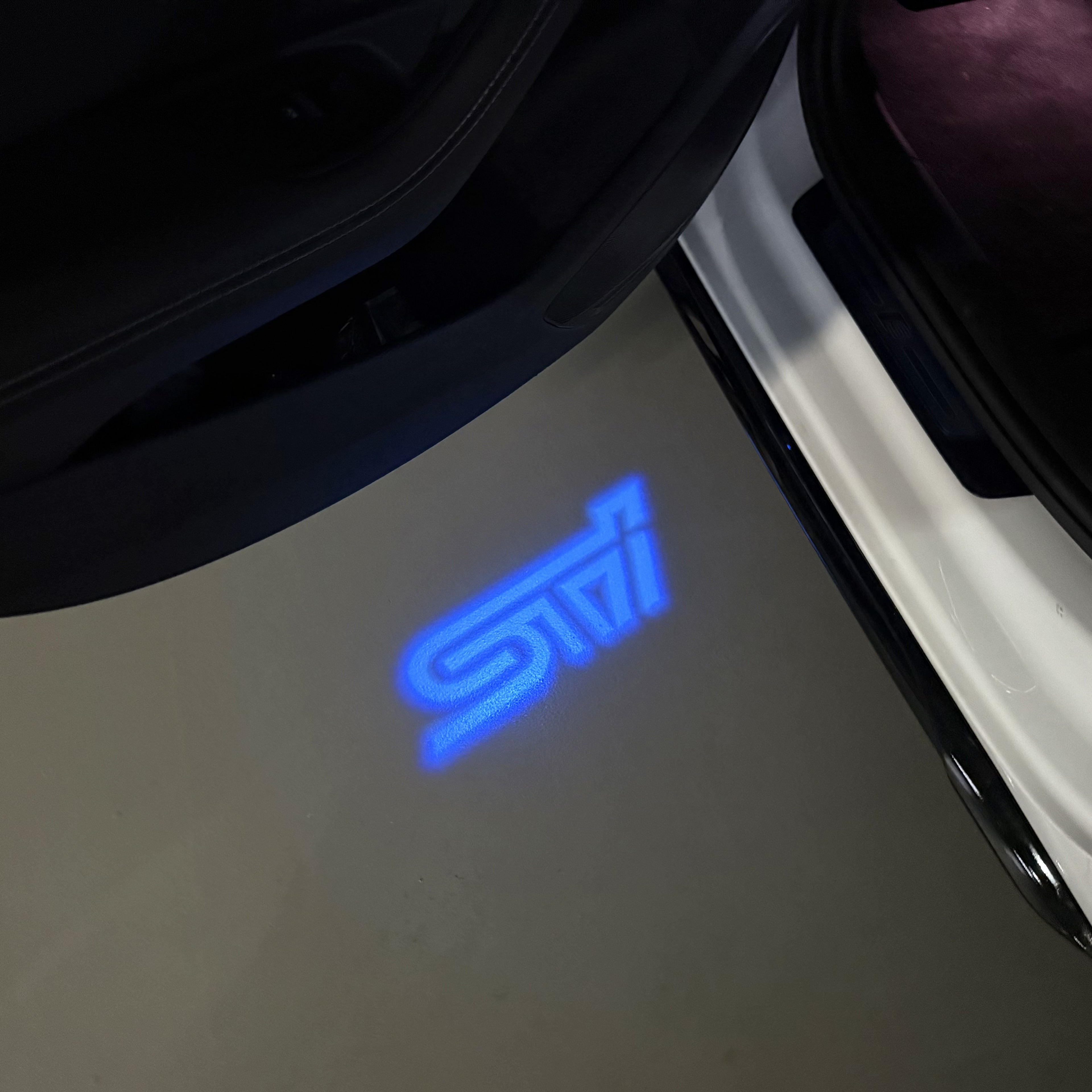 BRZ LOGO PROJECROTR LIGHTS Nr.03 (quantité 1 = 1 ensemble/2 feux de porte)