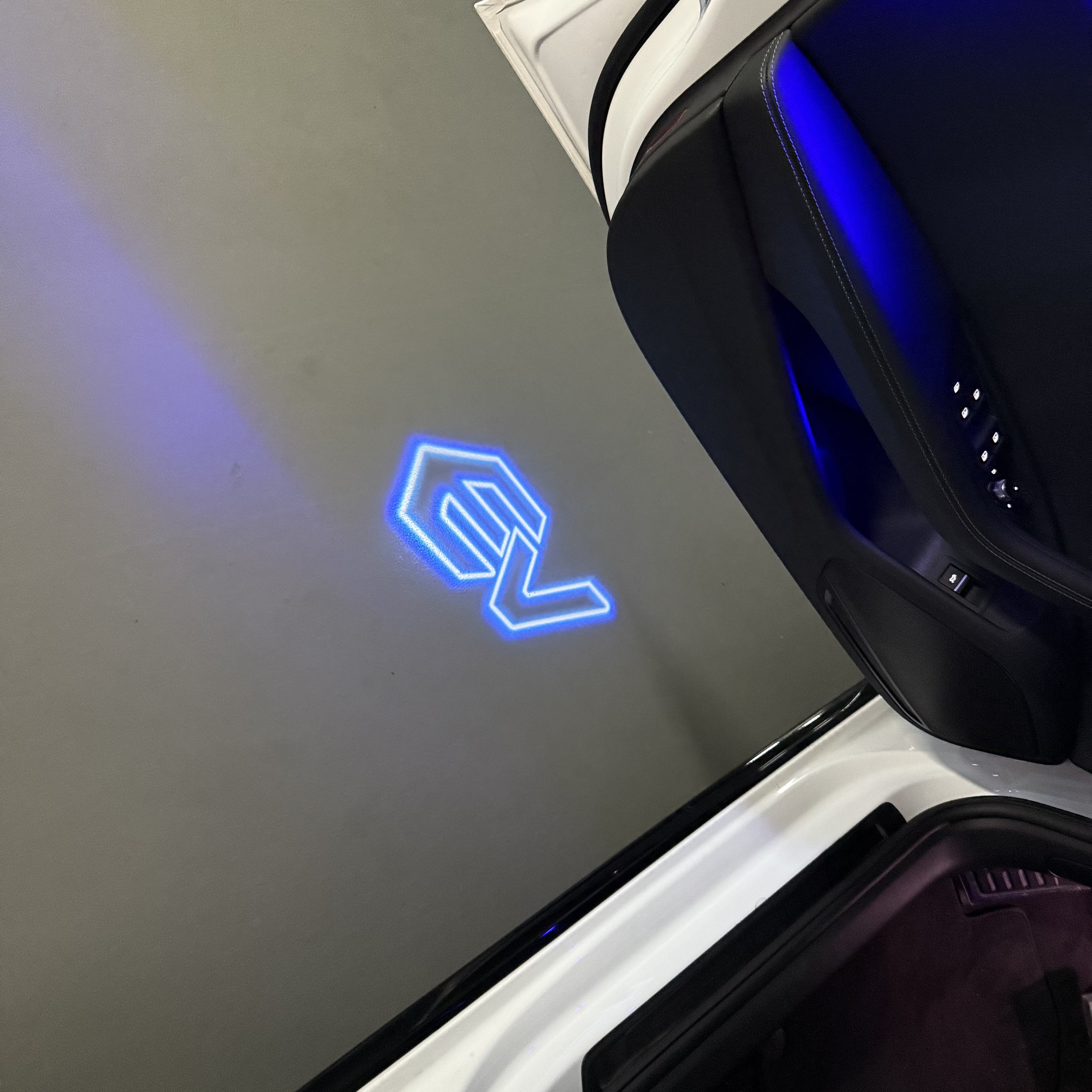 BRZ LOGO PROJECROTR LIGHTS Nr.03 (cantidad 1 = 1 juego/2 luces de puerta)