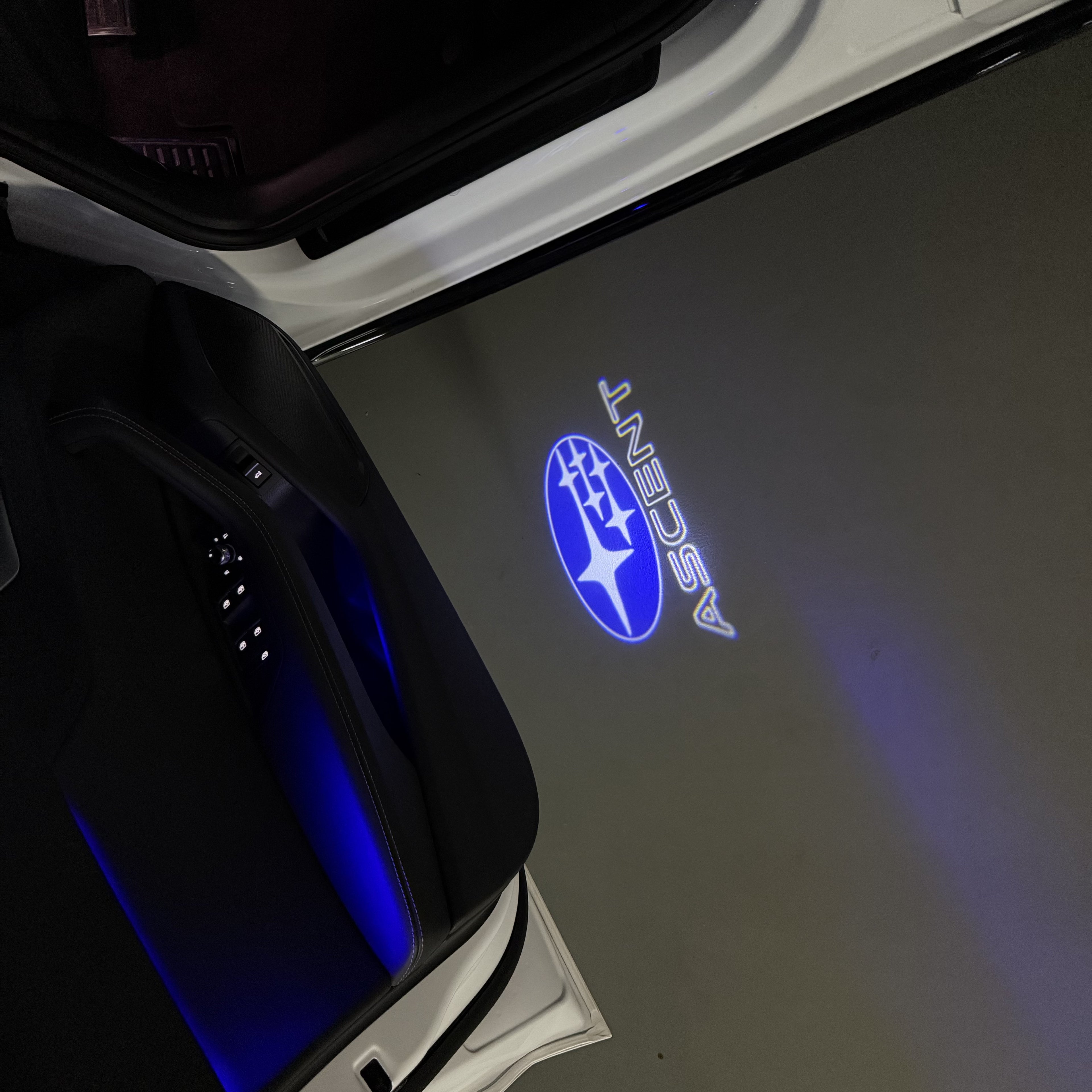 BRZ LOGO PROJECROTR LIGHTS Nr.03 (cantidad 1 = 1 juego/2 luces de puerta)