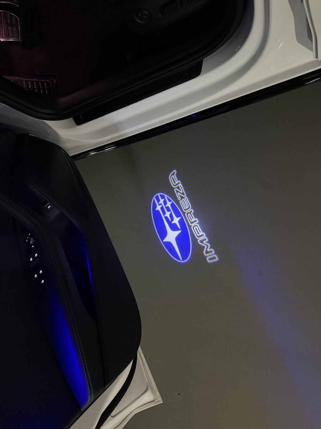 BRZ LOGO PROJECROTR LIGHTS Nr.03 (cantidad 1 = 1 juego/2 luces de puerta)