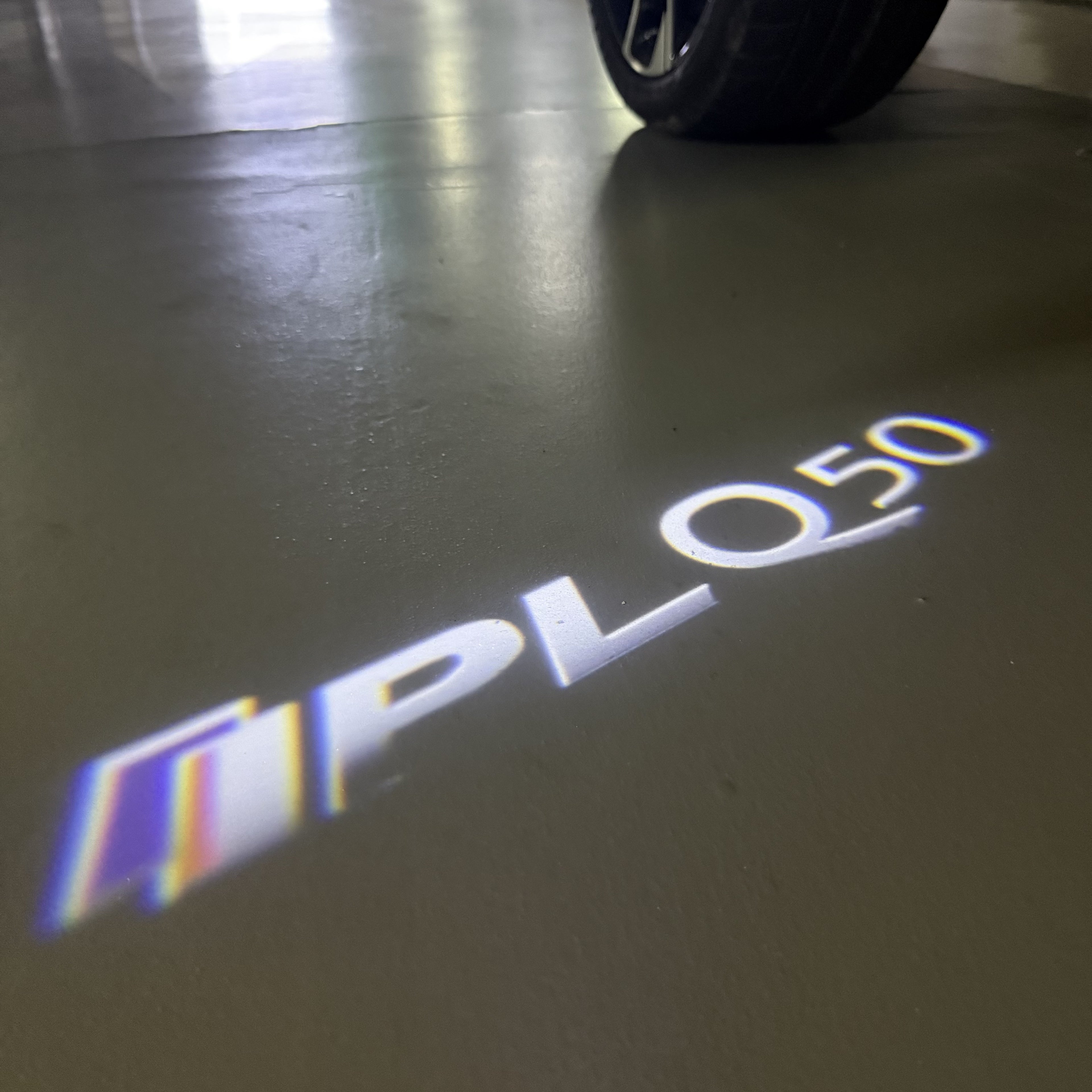 INFINITI  Q50 LOGO PROJECROTR LIGHTS  (quantity 1 = 1 sets/2 door lights)Nr.74A36