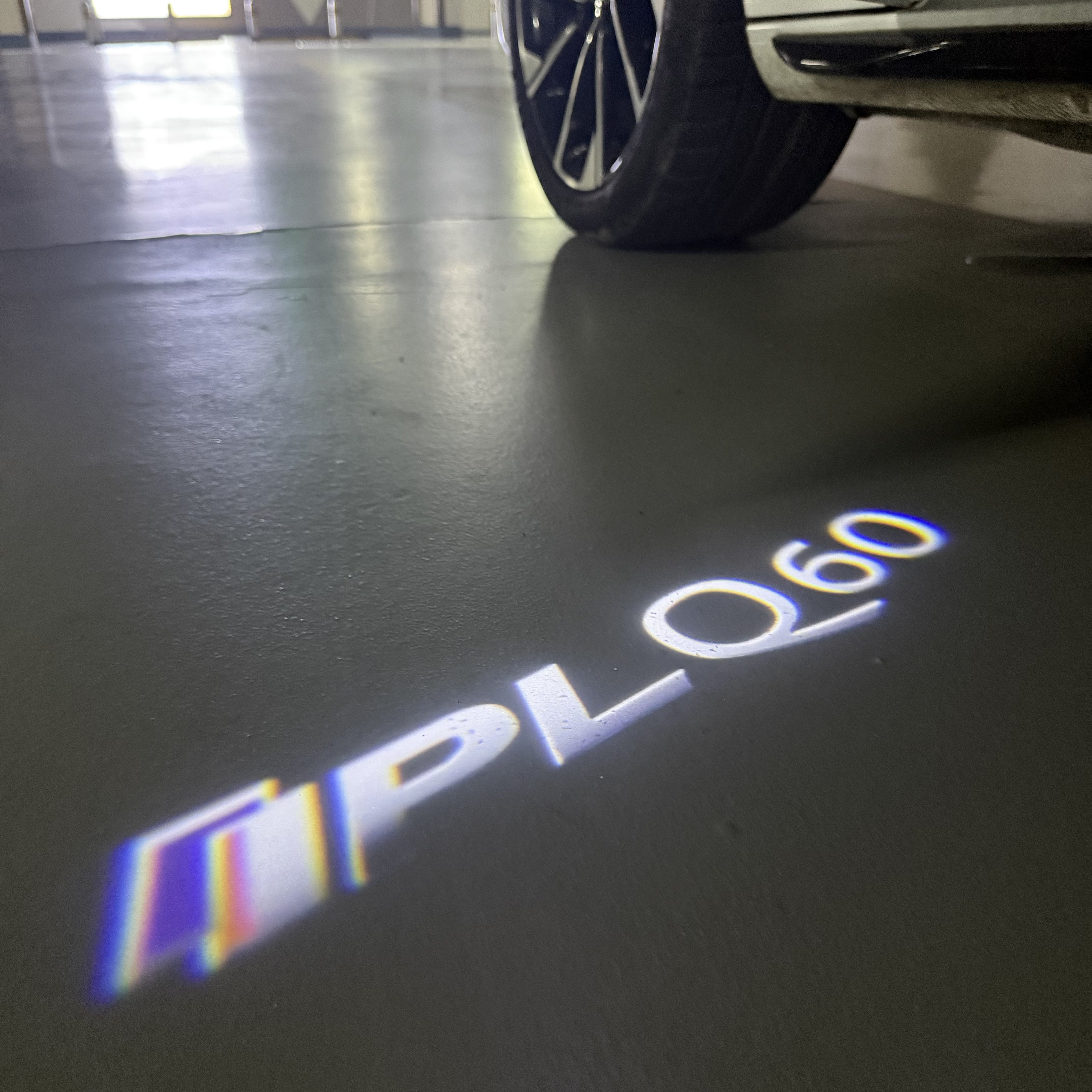 INFINITI  Q60 LOGO PROJECROTR LIGHTS  (quantity 1 = 1 sets/2 door lights)Nr.74A31