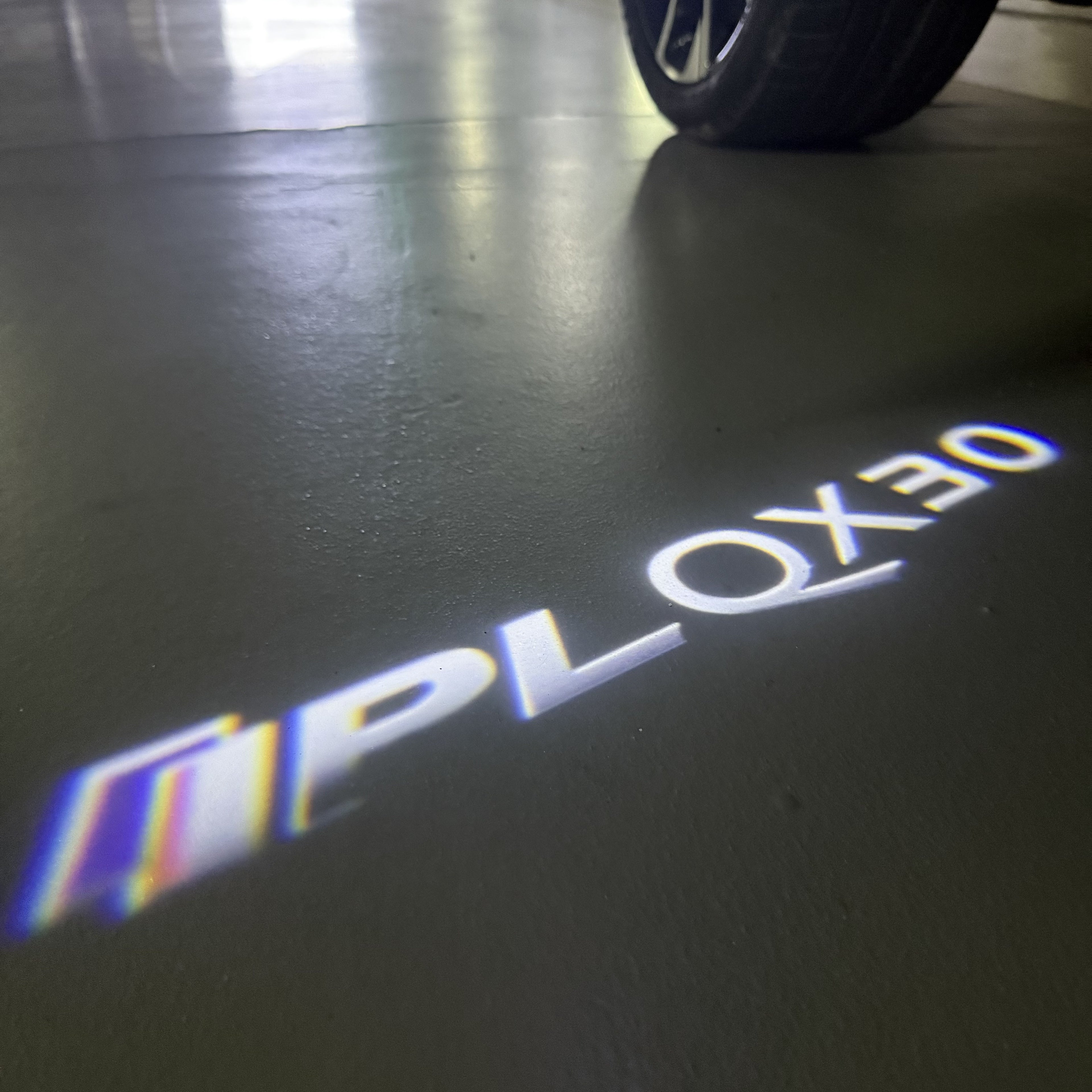 INFINITI  QX30 LOGO PROJECROTR LIGHTS  (quantity 1 = 1 sets/2 door lights)Nr.74A21