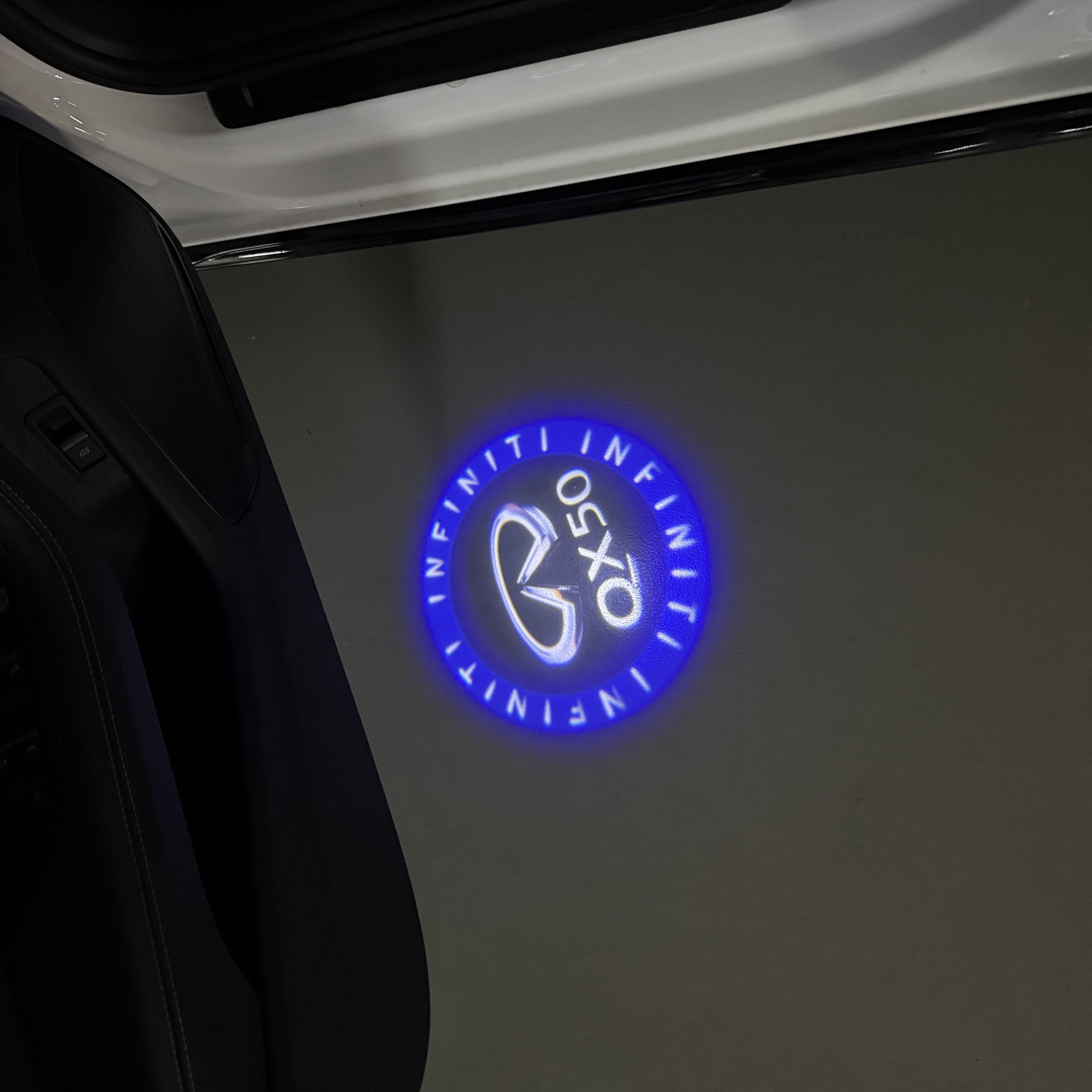 INFINITI  QX50 LOGO PROJECROTR LIGHTS  (quantity 1 = 1 sets/2 door lights)Nr.74A20