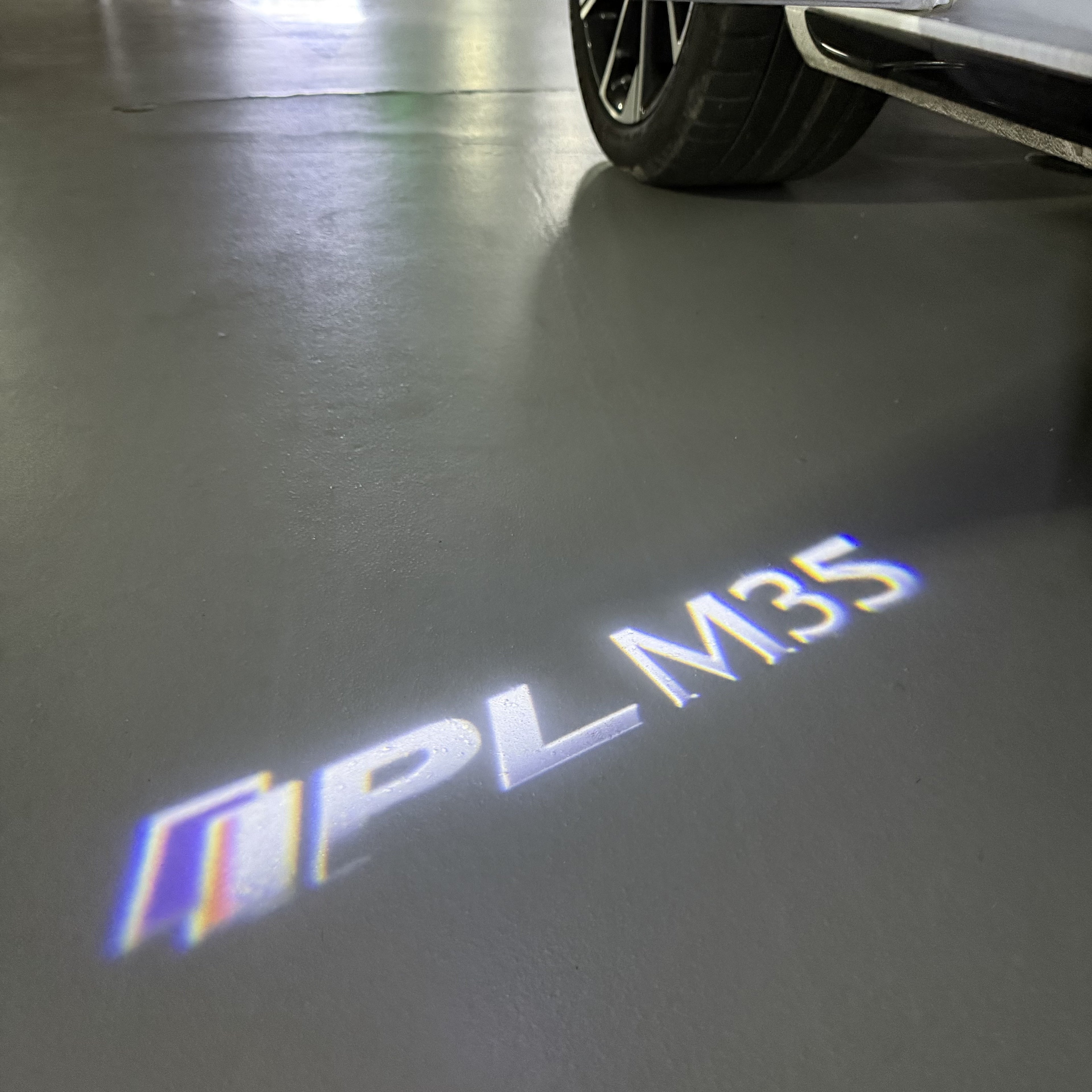 INFINTI QX56 LOGO PROJECROTR LIGHTS Nr.74 (Menge 1 = 1 Sets/2 Türleuchten)