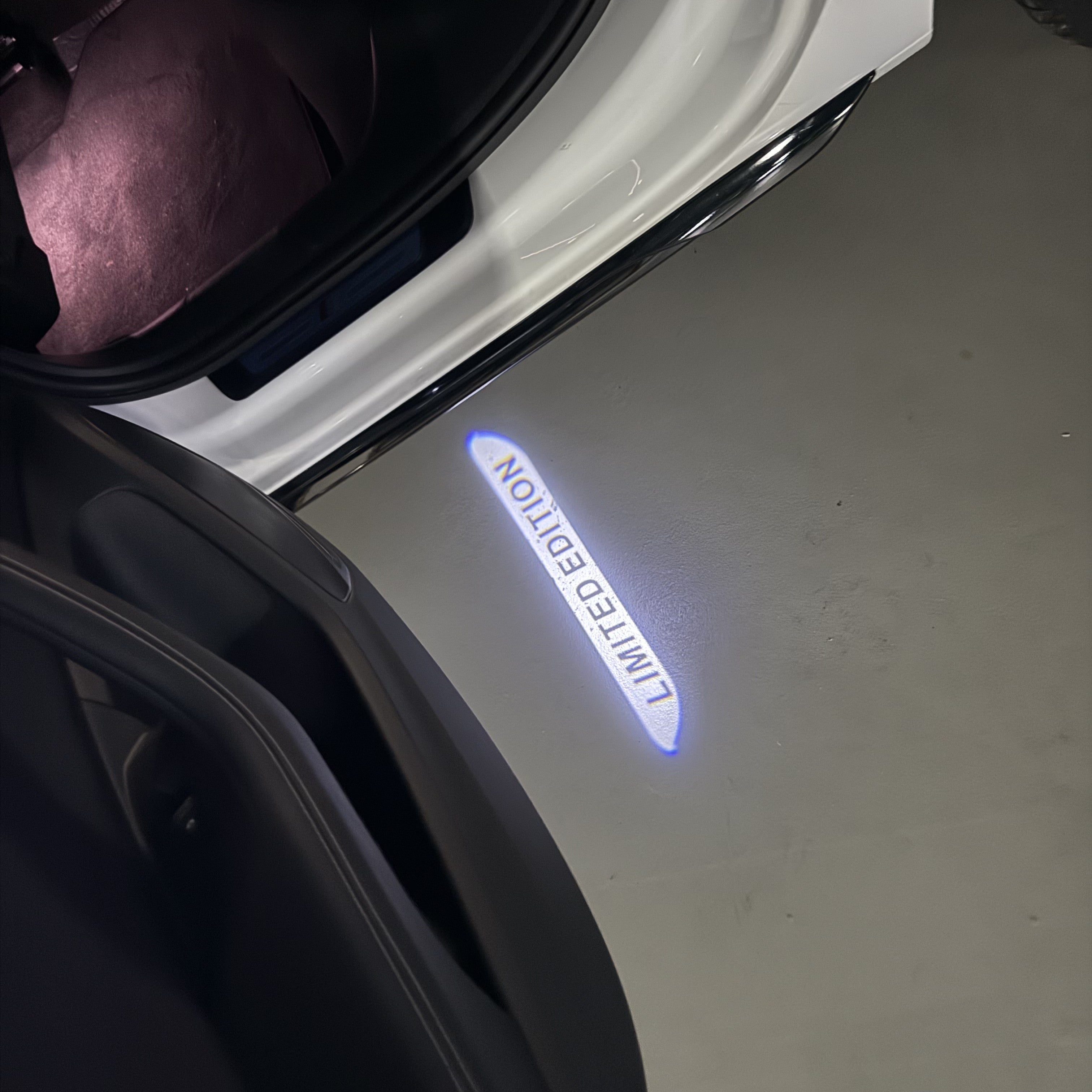 Feu de signalisation Mercedes - Benz No 03 (qty 1 = 1 ensemble / 2 feux de porte)