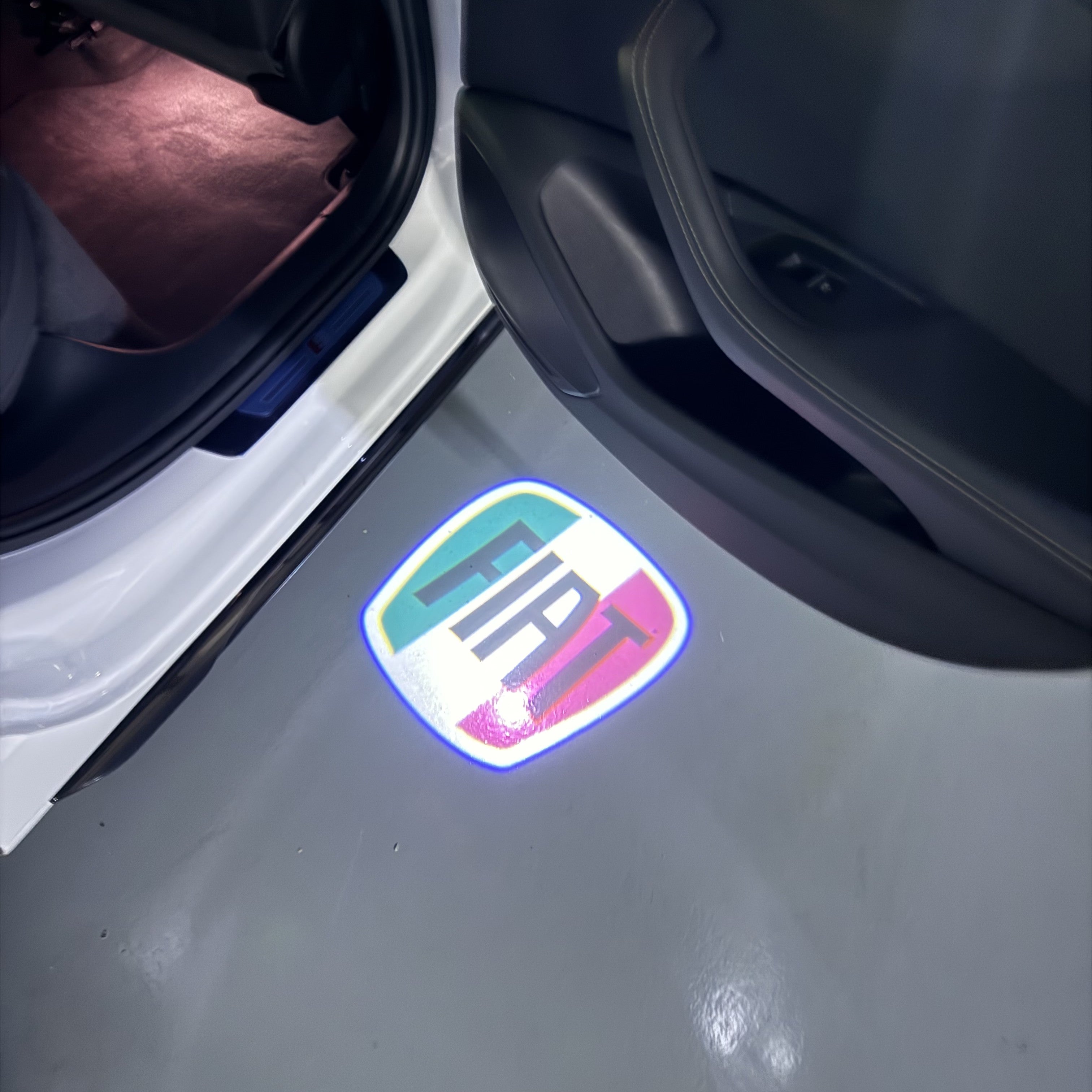 Alfa Romeo LOGO PROJECTOT LIGHTS Nr.04 (quantité 1 = 2 Logo Film / 2 feux de porte)