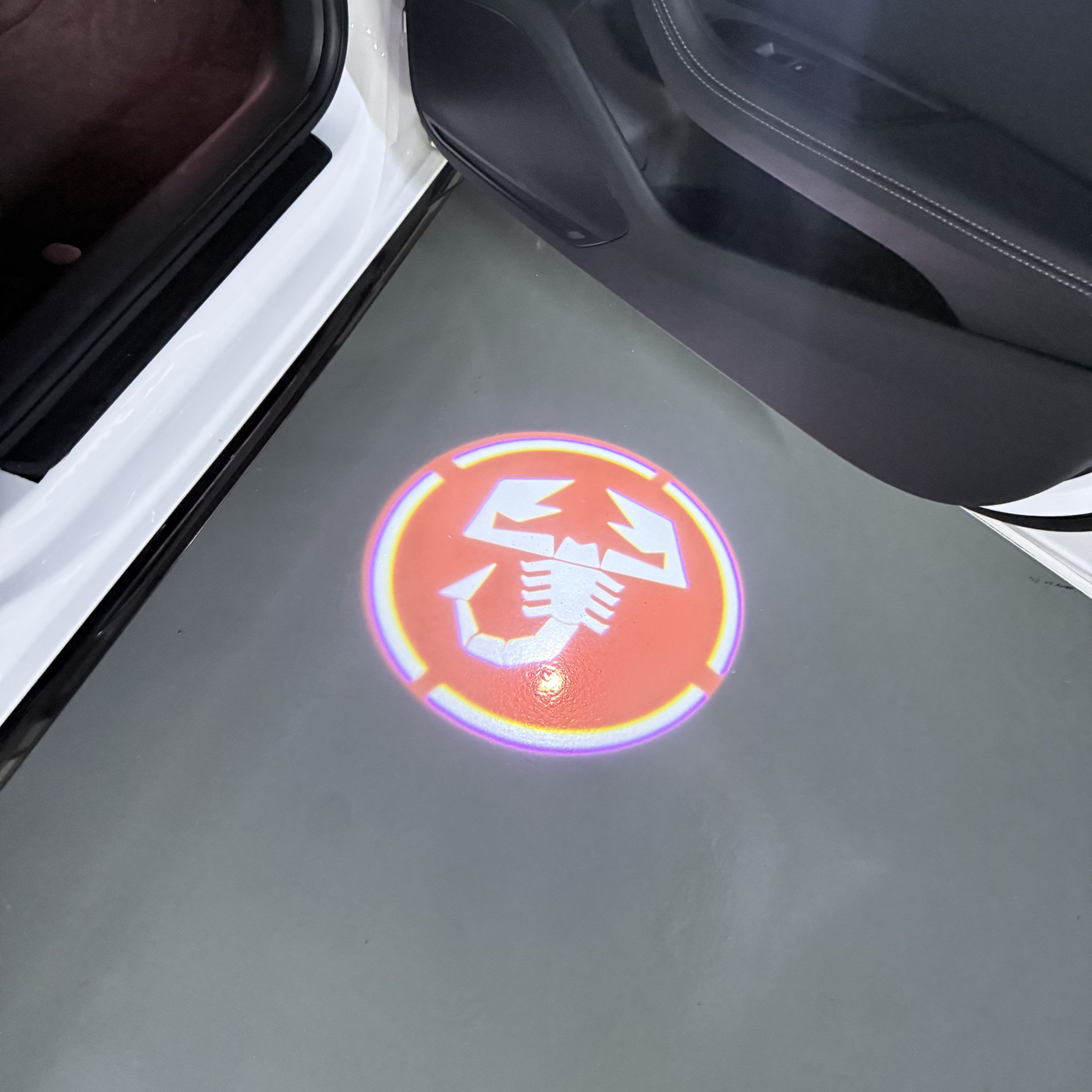 Alfa Romeo LOGO PROJECTOT LIGHTS Nr.04 (quantité 1 = 2 Logo Film / 2 feux de porte)