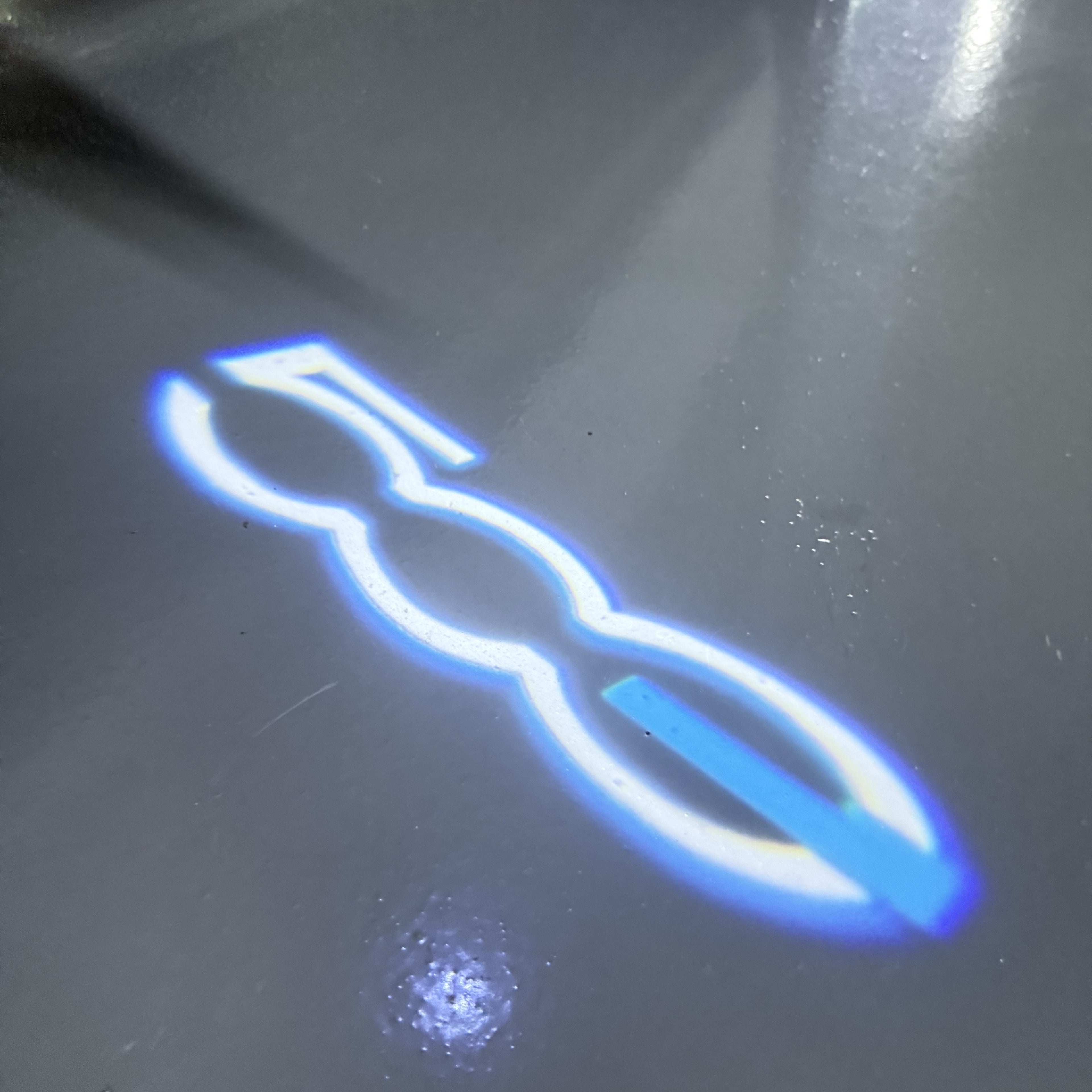 Alfa Romeo LOGO PROJECTOT LIGHTS Nr.04 (quantité 1 = 2 Logo Film / 2 feux de porte)