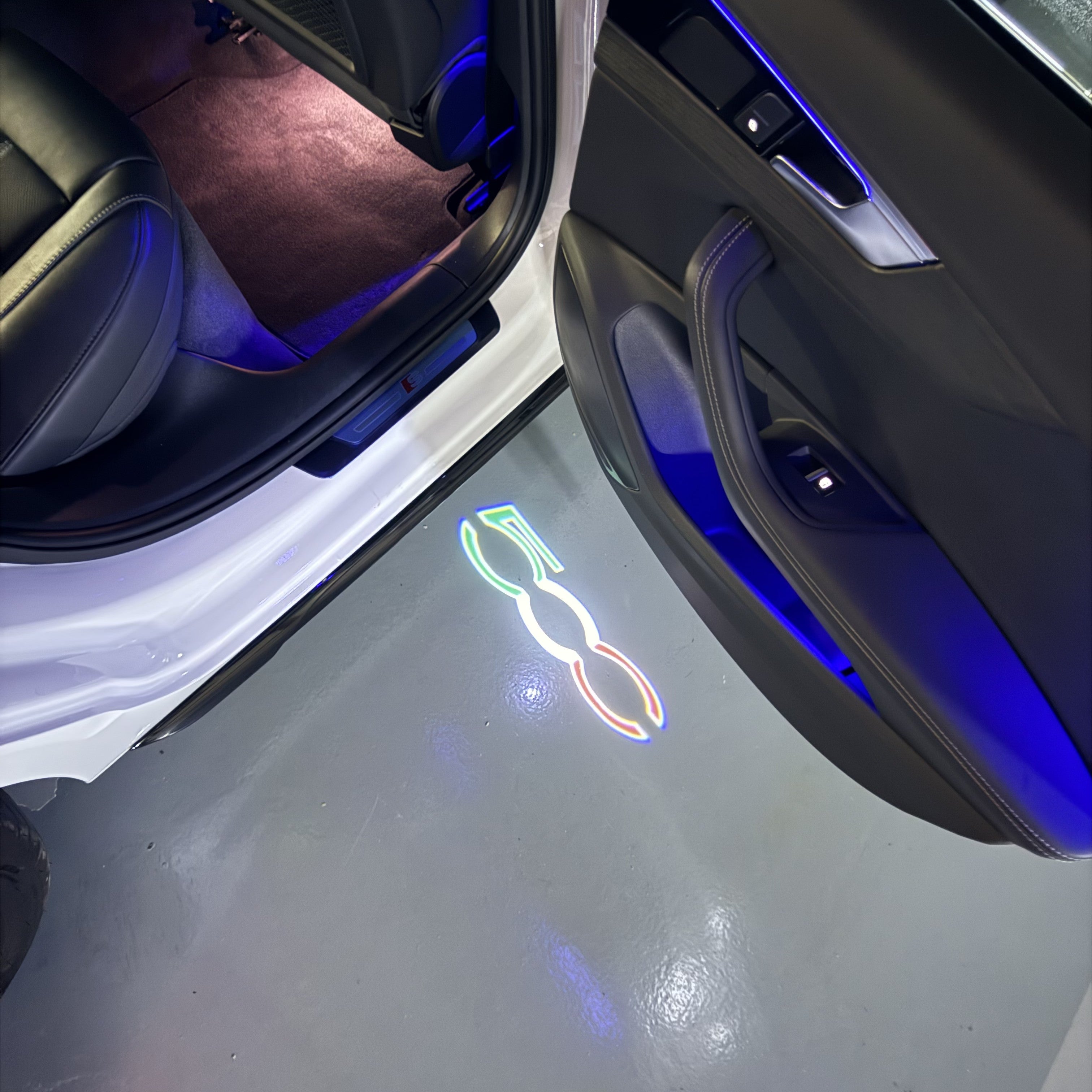 Alfa Romeo LOGO PROJECTOT LIGHTS Nr.04 (quantité 1 = 2 Logo Film / 2 feux de porte)