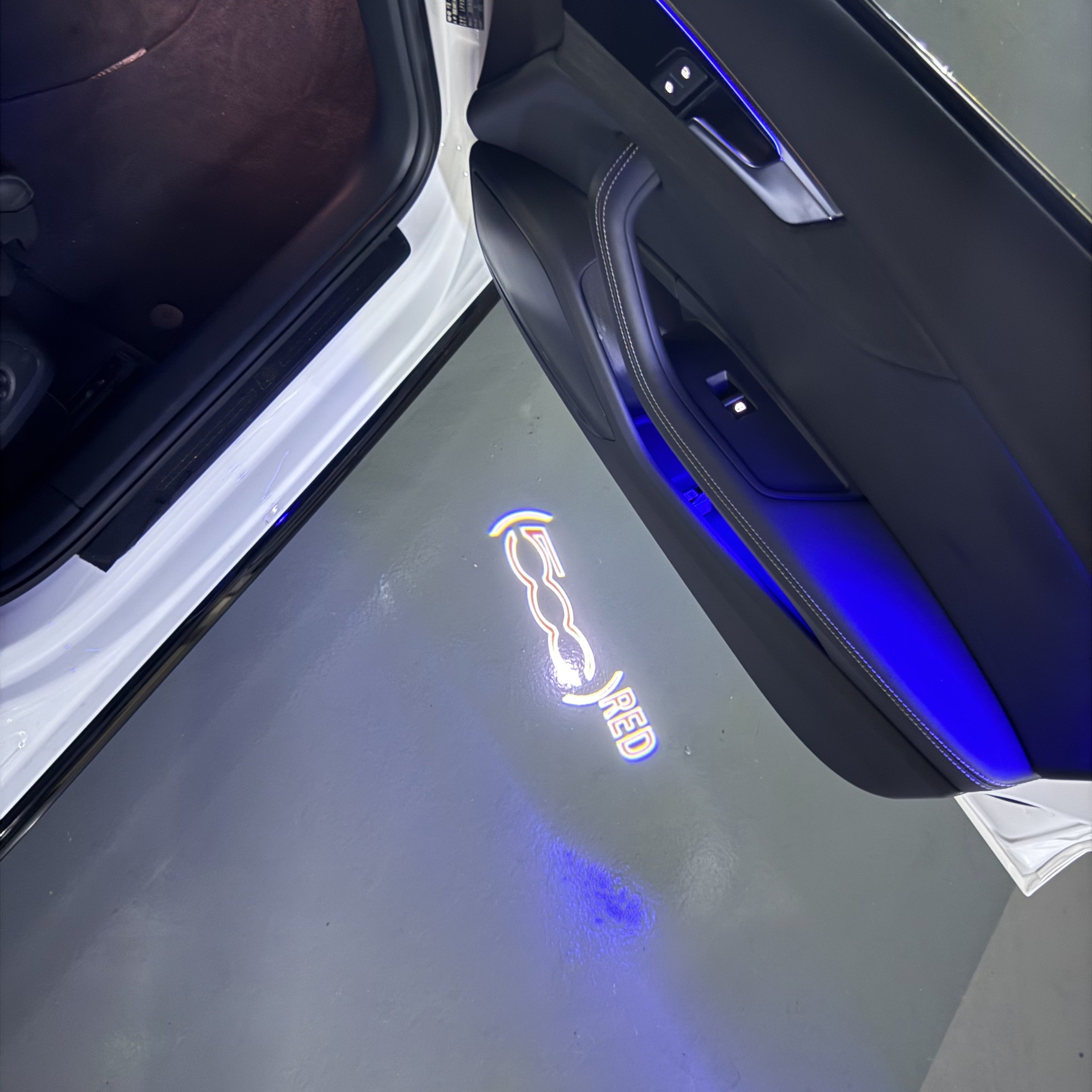 Alfa Romeo LOGO PROJECTOT LIGHTS Nr.04 (quantité 1 = 2 Logo Film / 2 feux de porte)