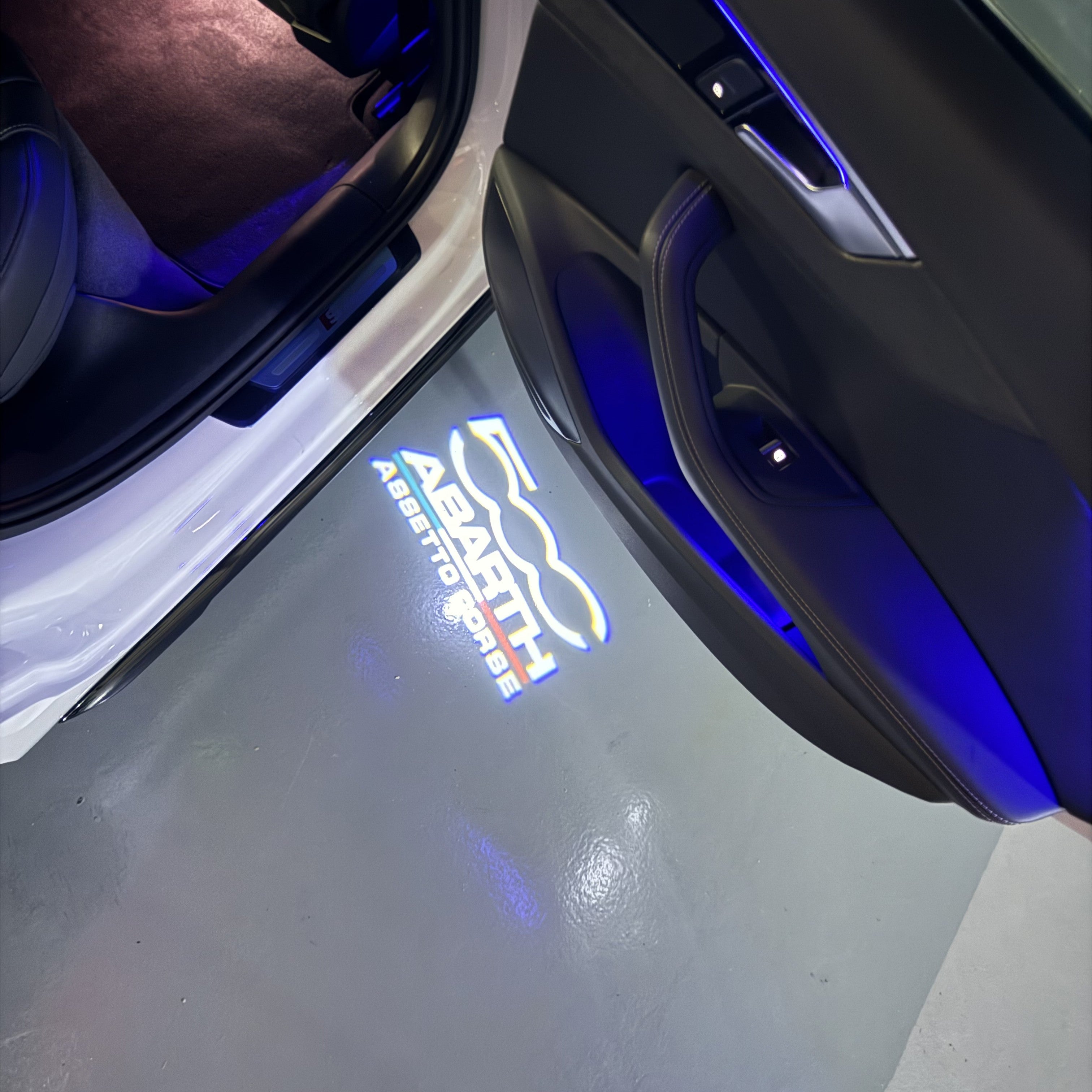 Alfa Romeo LOGO PROJECTOT LIGHTS Nr.04 (quantité 1 = 2 Logo Film / 2 feux de porte)