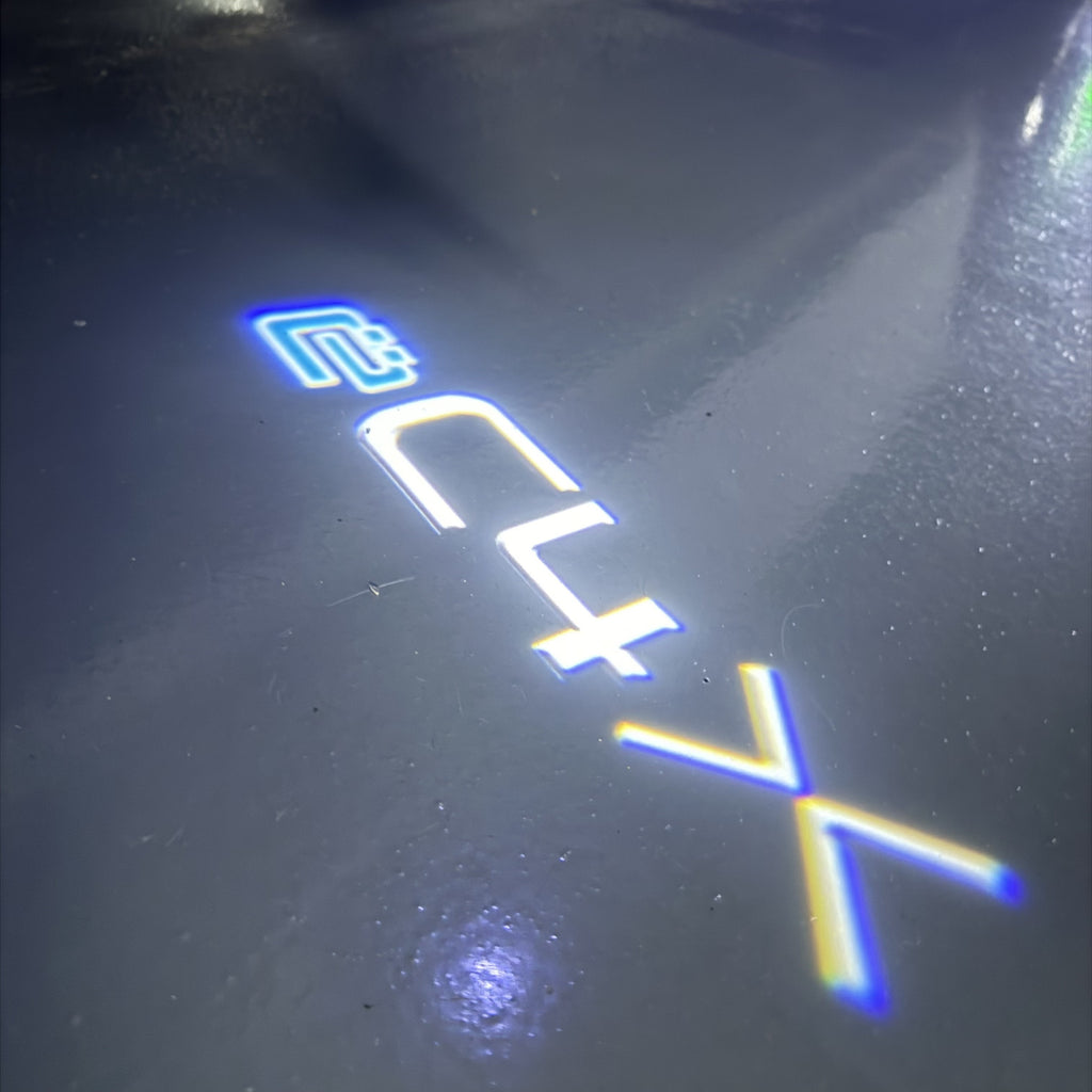 ÉCLAIRAGE DE PROJECTEUR BMW M3 LOGO Nr.24 (quantité 1 = 1 jeux / 2 feux de porte)