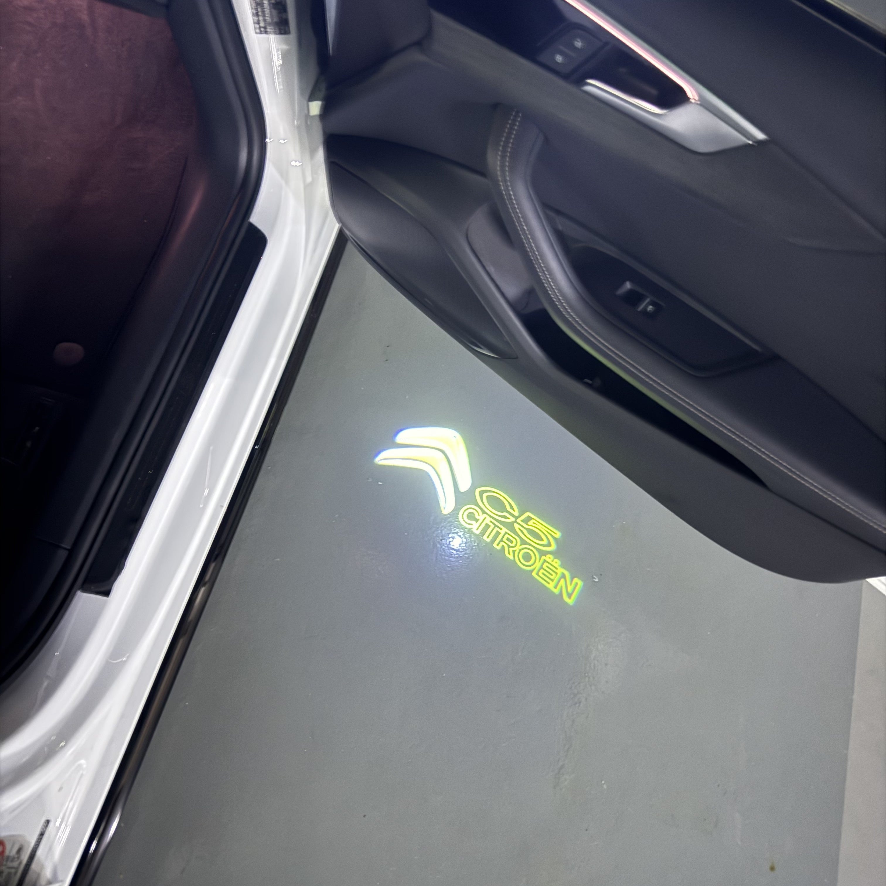 BMW M3 LOGO PROJECTOT LIGHTS Nr.24 (Menge 1 = 1 Sets/2 Türleuchten)