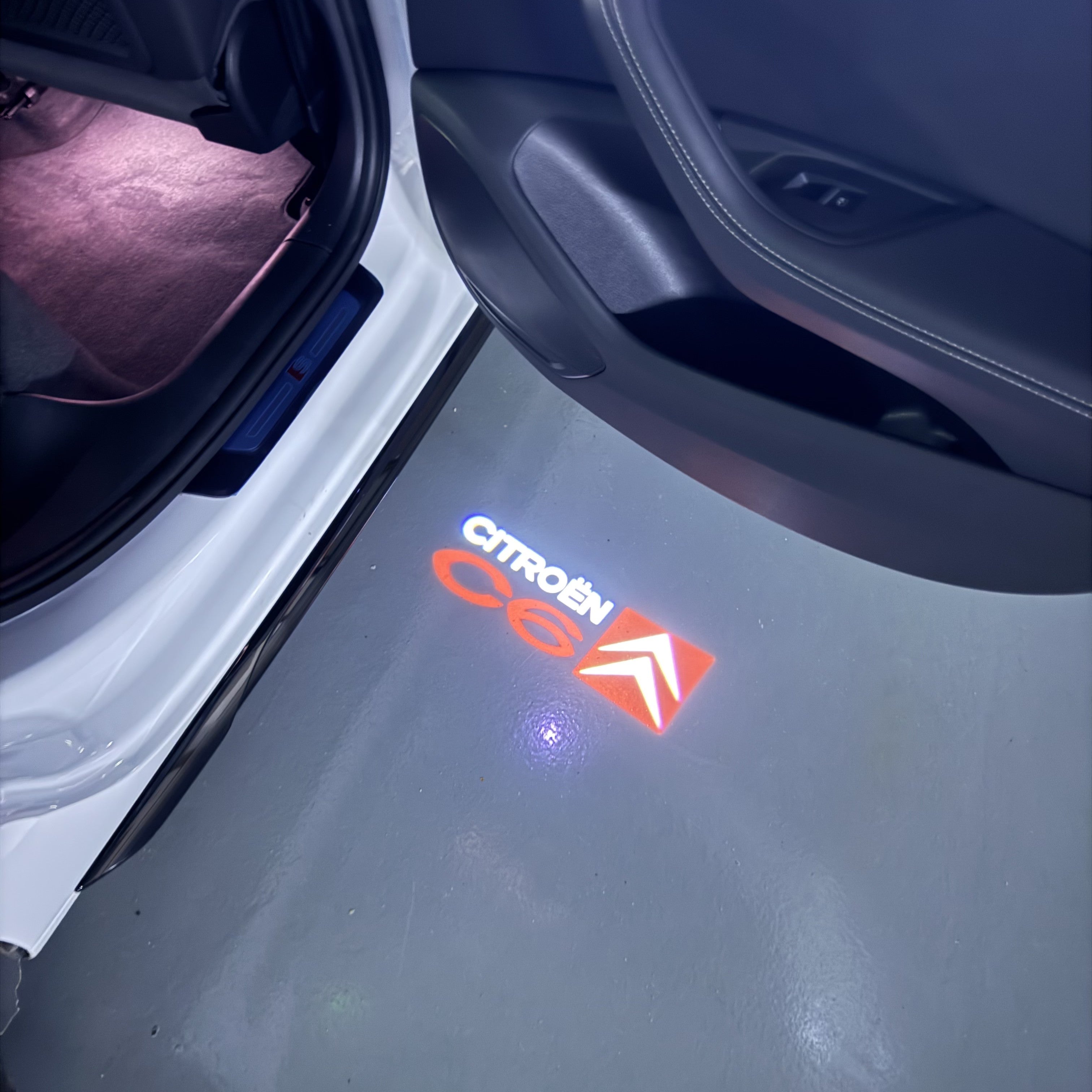 BMW M3 LOGO PROJECTOT LIGHTS Nr.24 (Menge 1 = 1 Sets/2 Türleuchten)