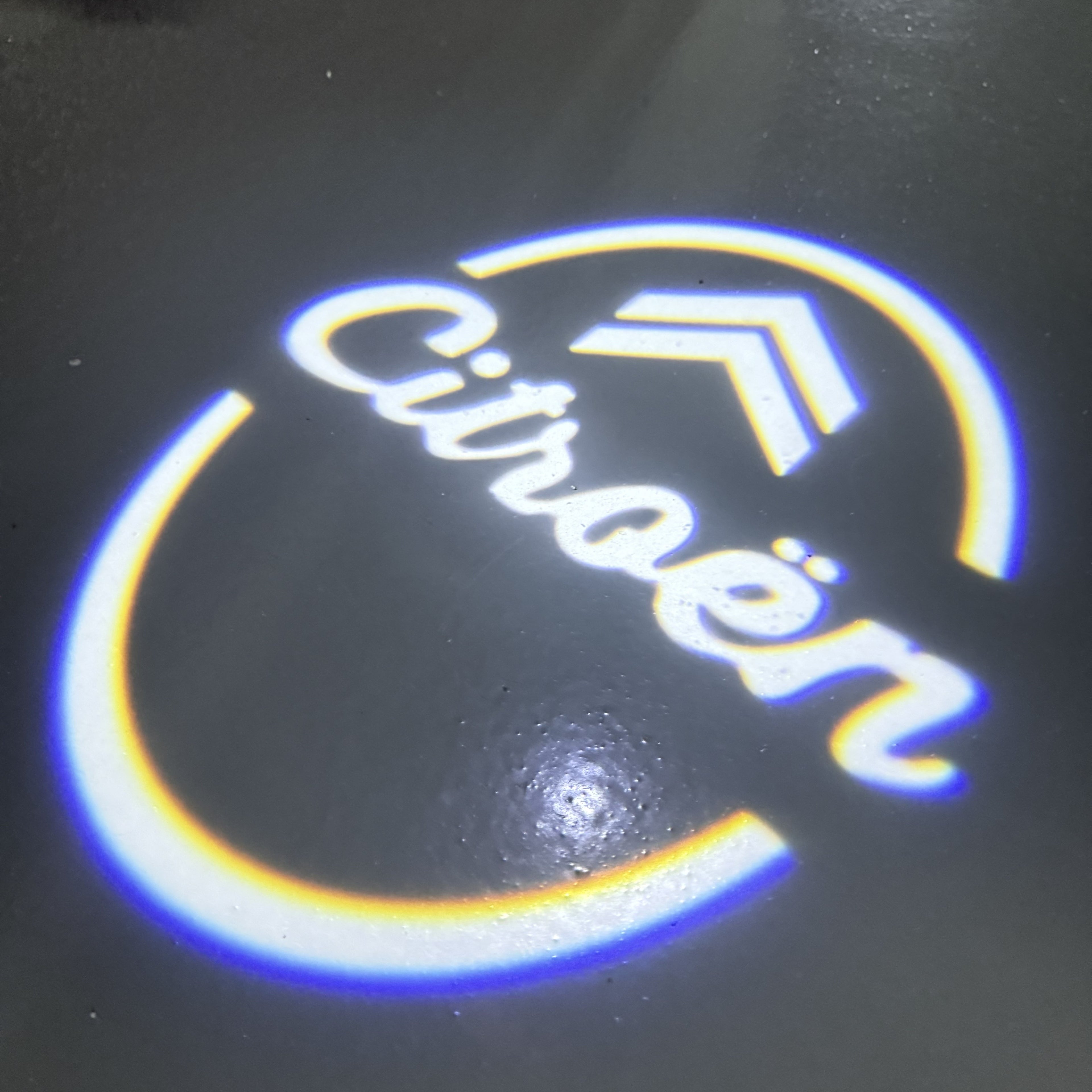 ÉCLAIRAGE DE PROJECTEUR BMW M3 LOGO Nr.24 (quantité 1 = 1 jeux / 2 feux de porte)