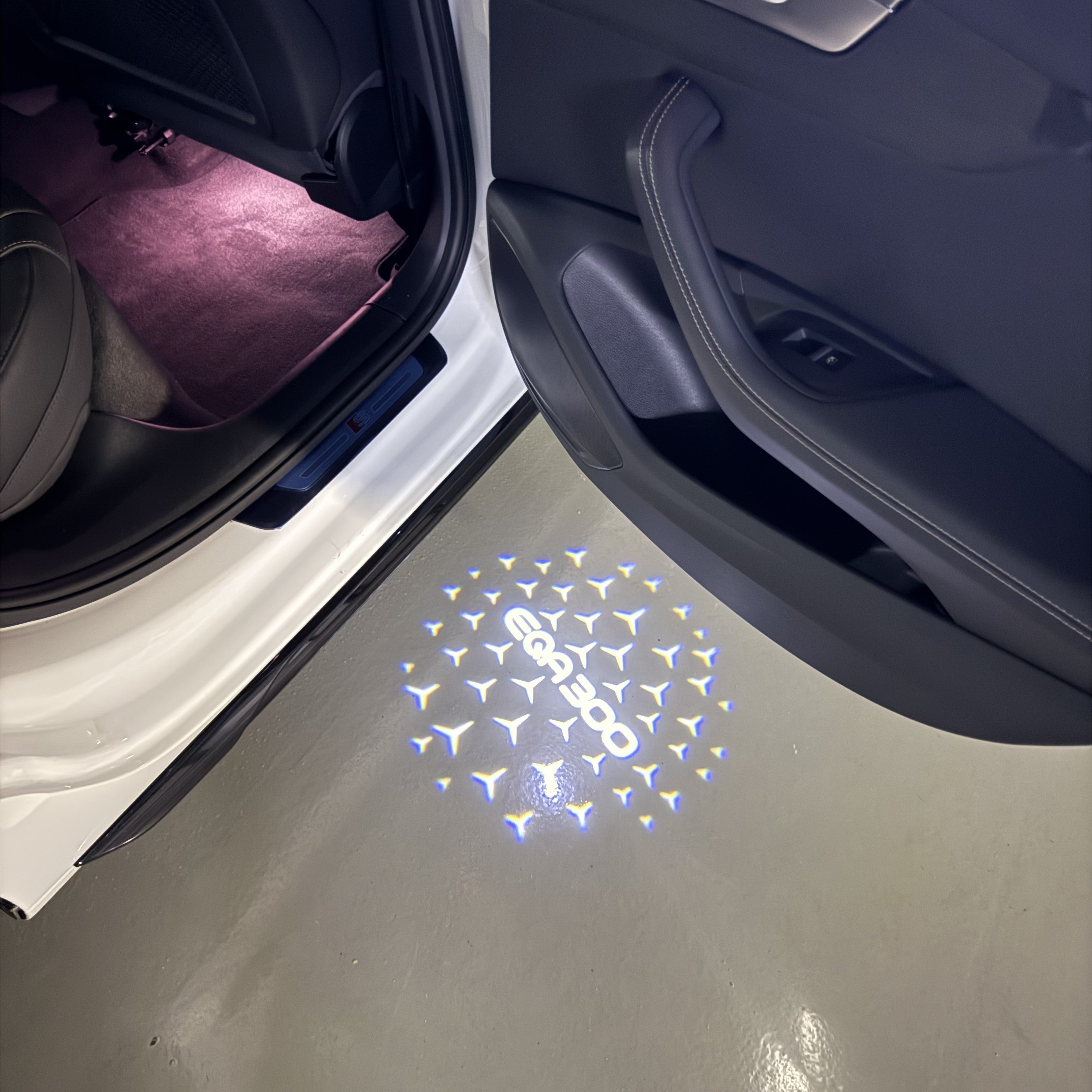 Feu de signalisation Mercedes - Benz No 03 (qty 1 = 1 ensemble / 2 feux de porte)