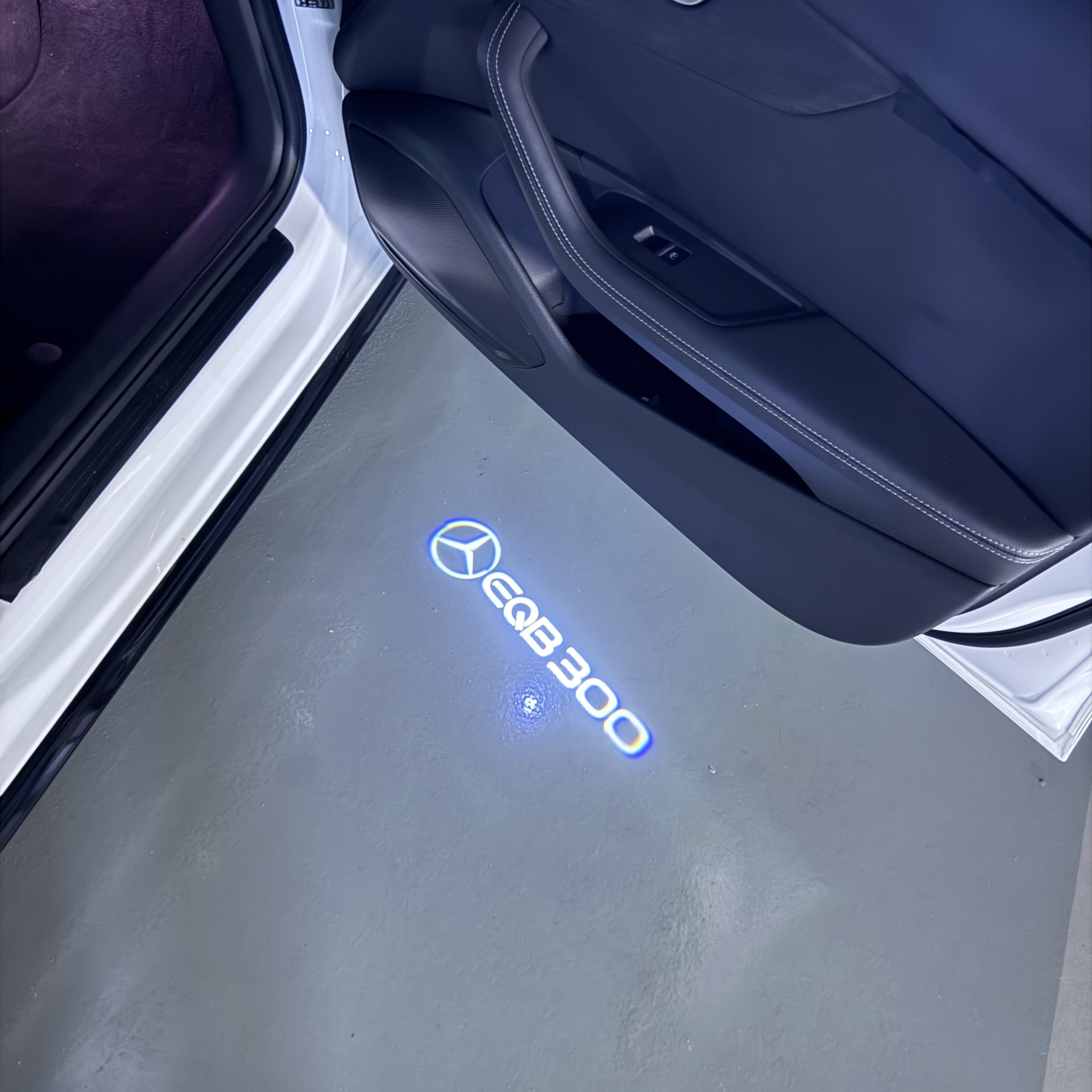 Feu de signalisation Mercedes - Benz No 03 (qty 1 = 1 ensemble / 2 feux de porte)