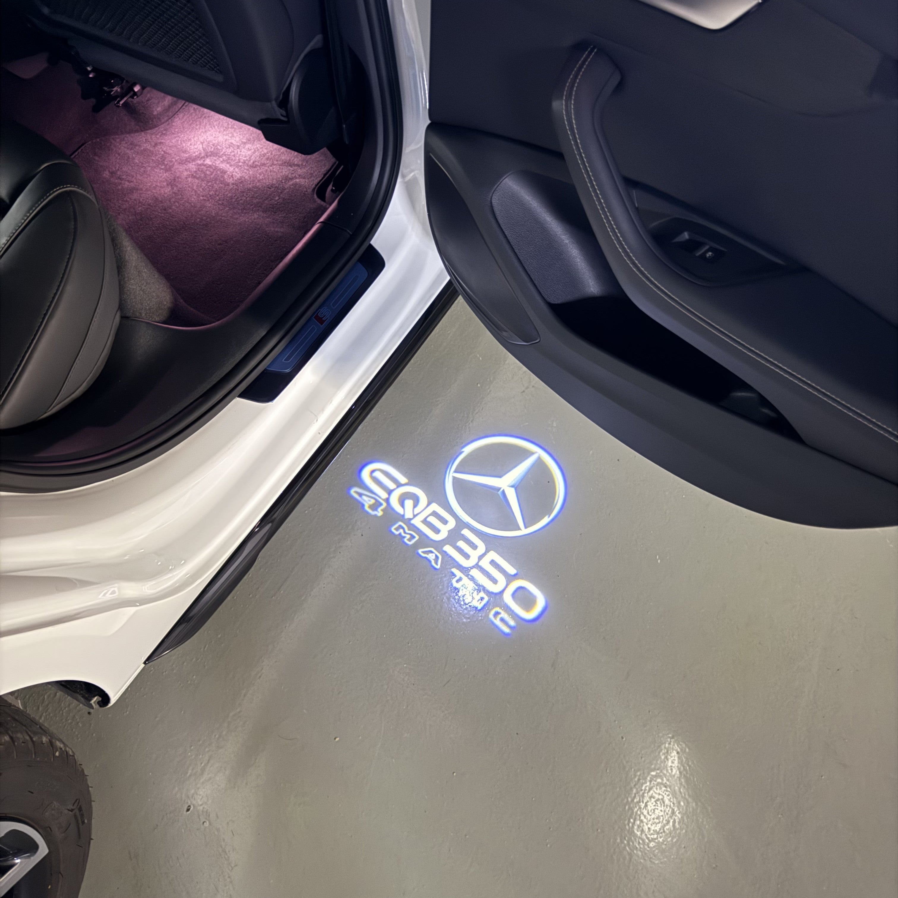 Feu de signalisation Mercedes - Benz No 03 (qty 1 = 1 ensemble / 2 feux de porte)